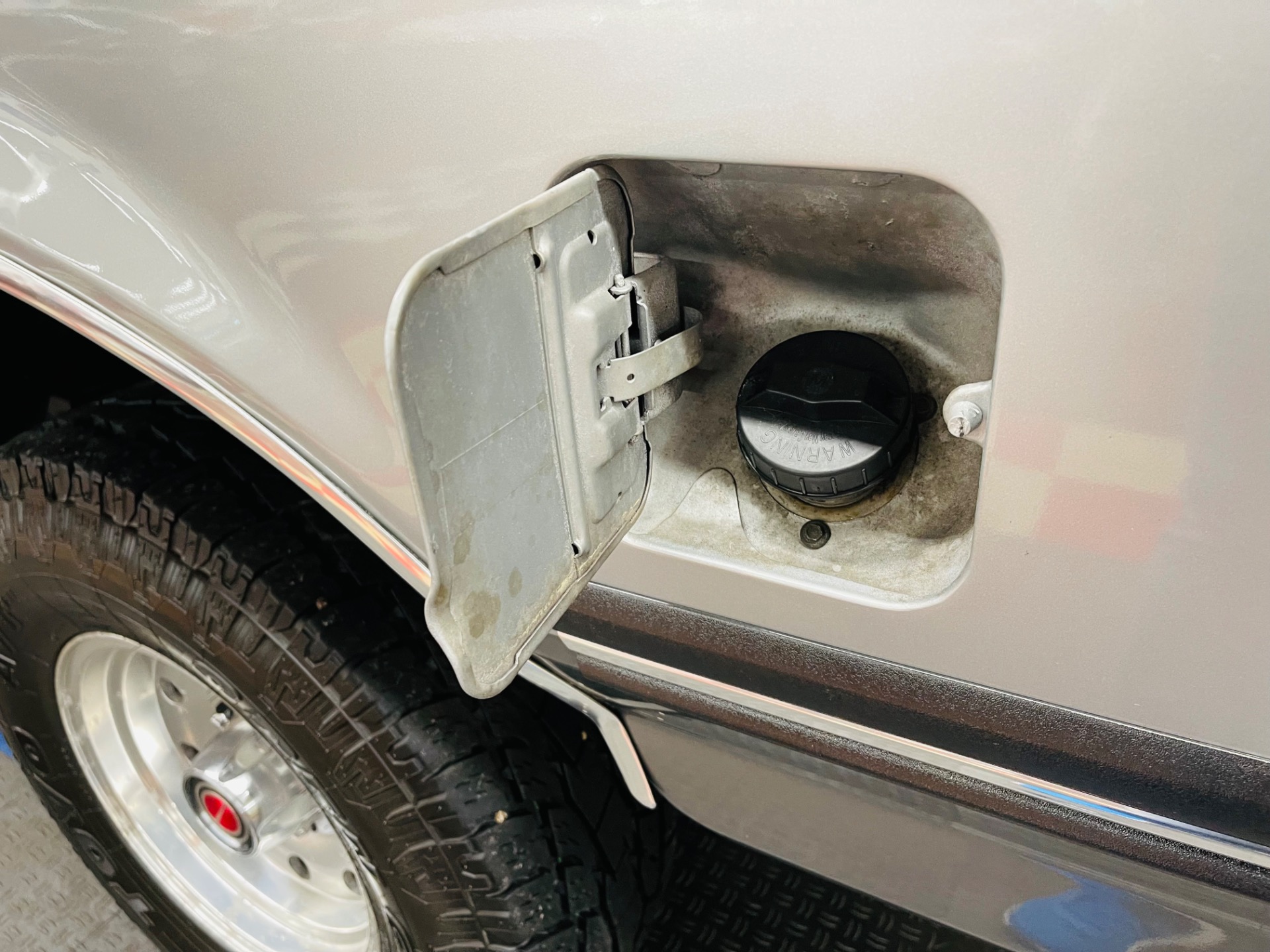 Used 1987 Ford F-150 - XLT LARIAT 4X4 - CLEAN SOUTHERN TRUCK -SEE VIDEO | Mundelein, IL