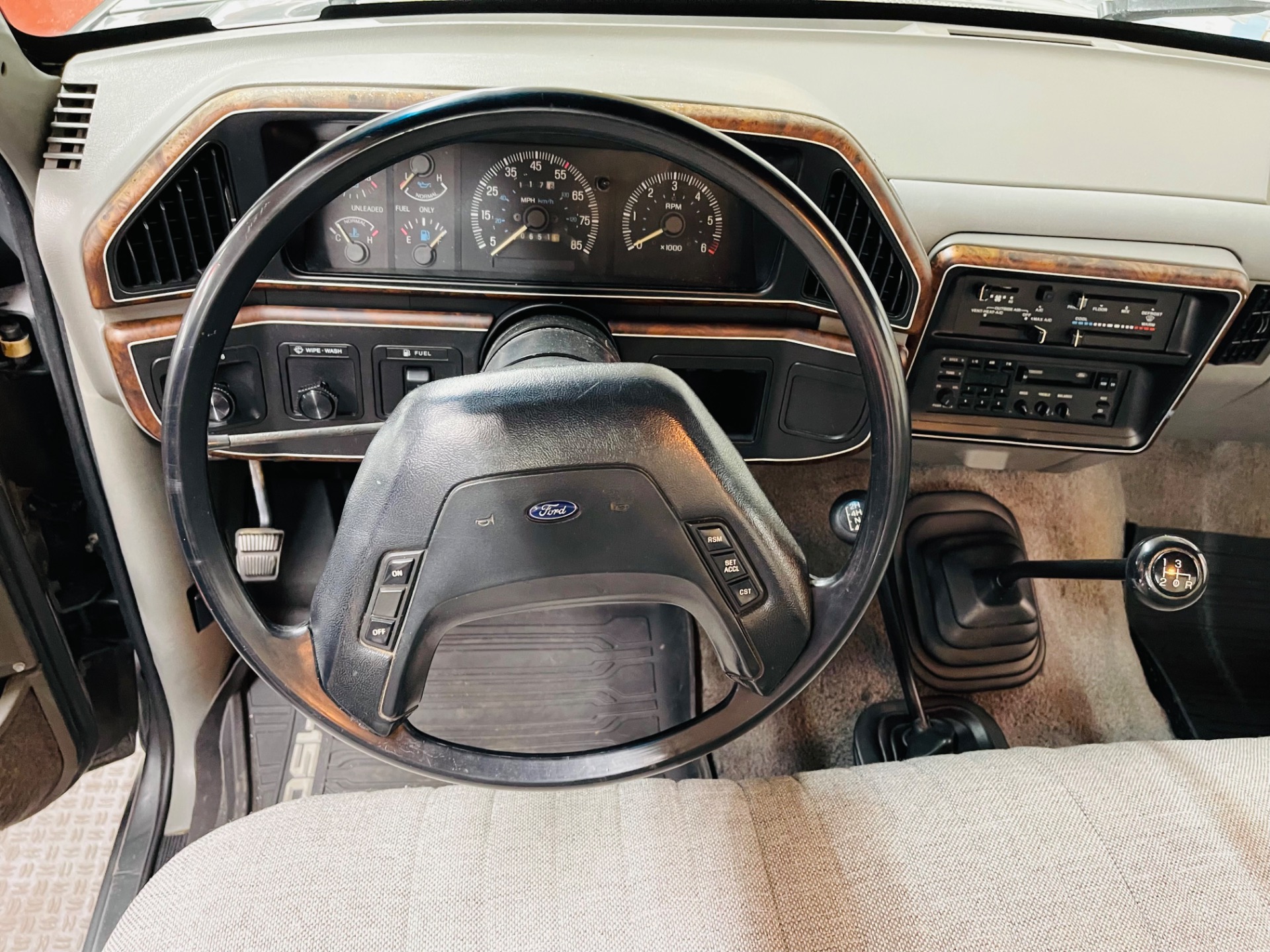Used 1987 Ford F-150 - XLT LARIAT 4X4 - CLEAN SOUTHERN TRUCK -SEE VIDEO | Mundelein, IL