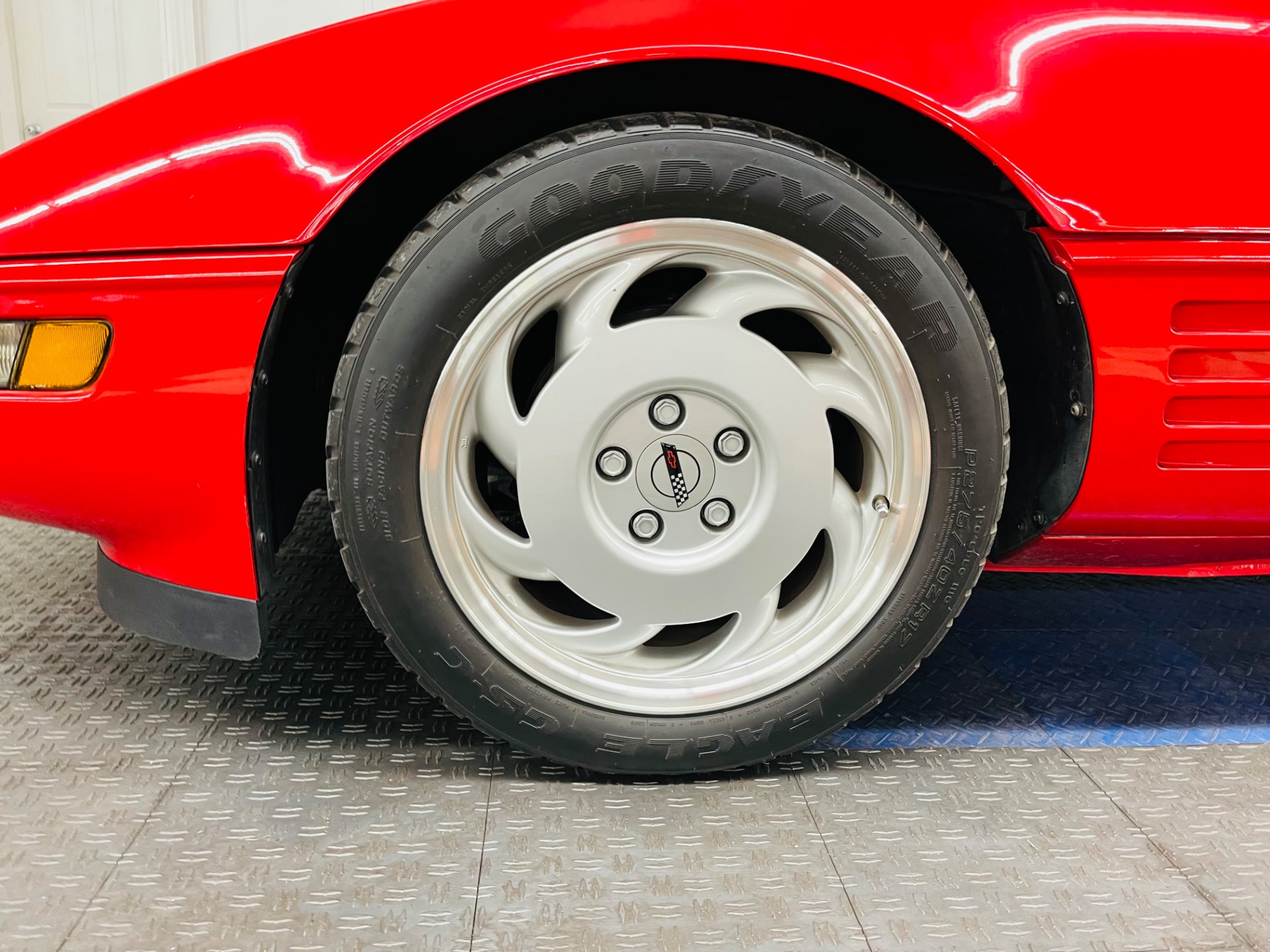Used 1991 Chevrolet Corvette - COUPE - TARGA TOP - 6 SPEED MANUAL -SEE VIDEO | St. Petersburg, FL