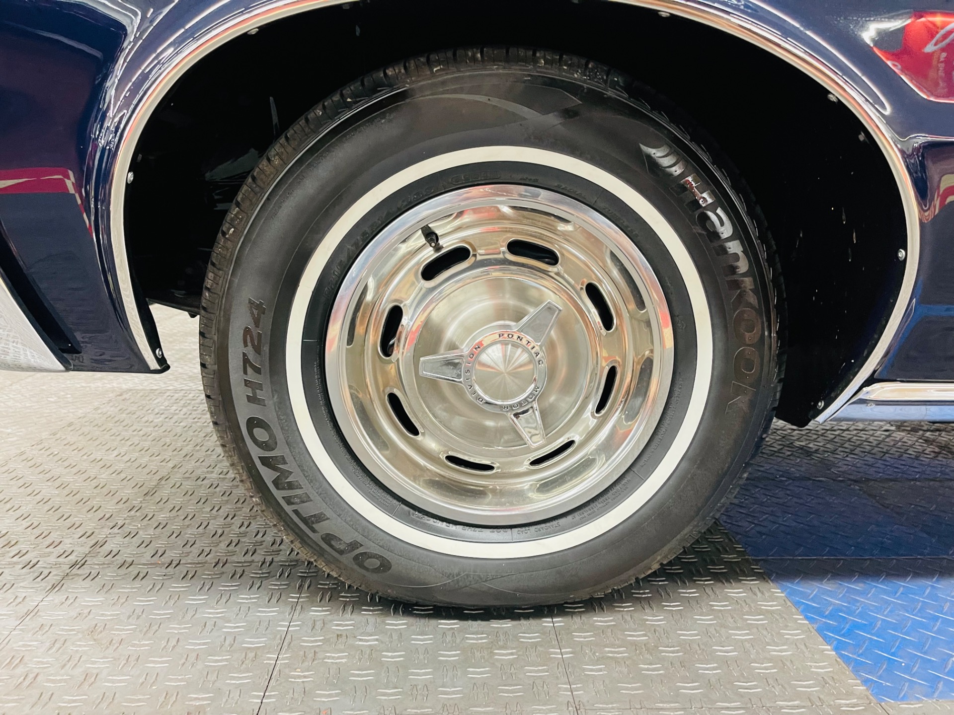 Used 1964 Pontiac LeMans - CONCOURSE GOLD LEVEL RESTORATION -SEE VIDEO | Mundelein, IL