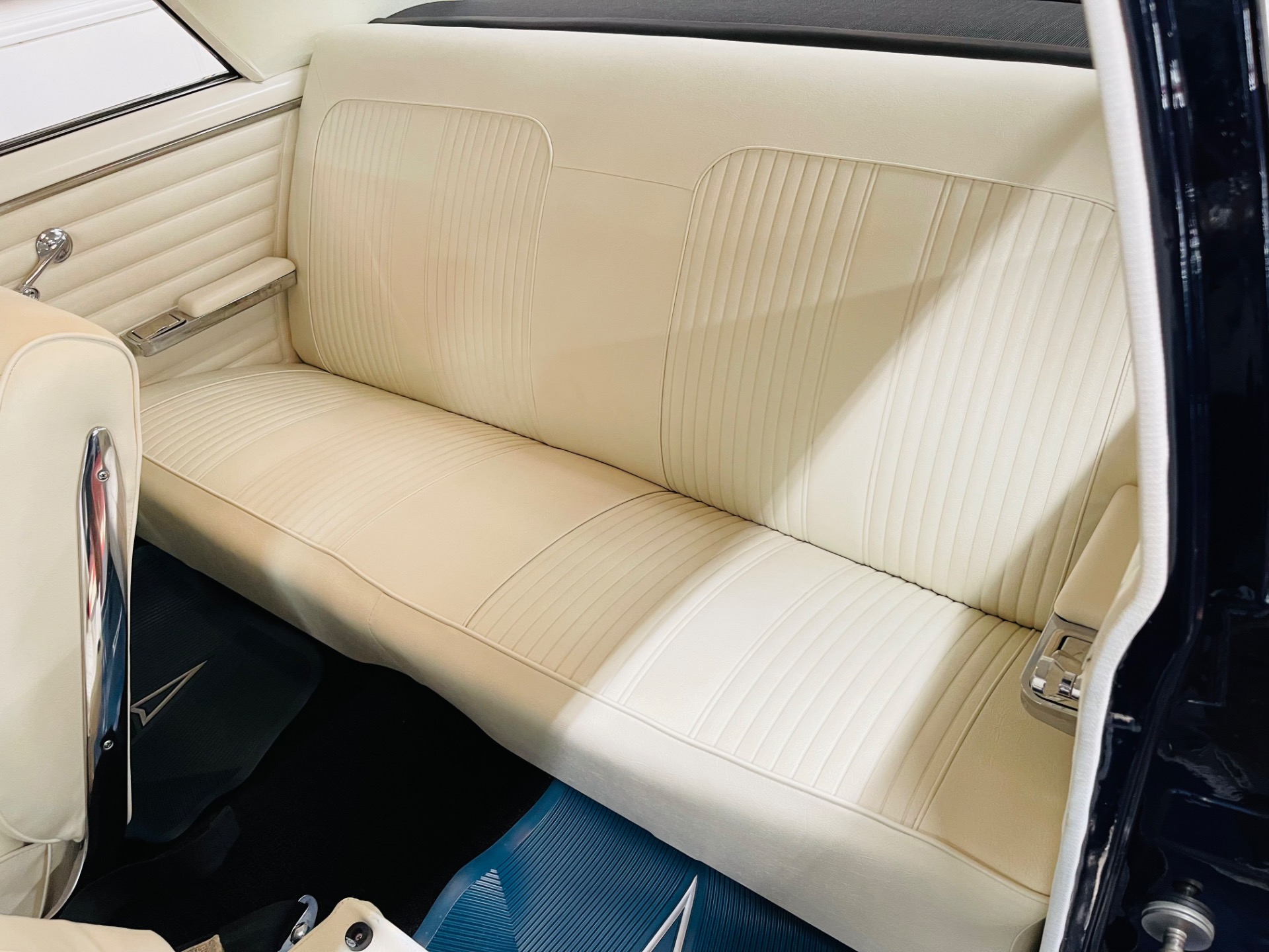 Used 1964 Pontiac LeMans - CONCOURSE GOLD LEVEL RESTORATION -SEE VIDEO | Mundelein, IL