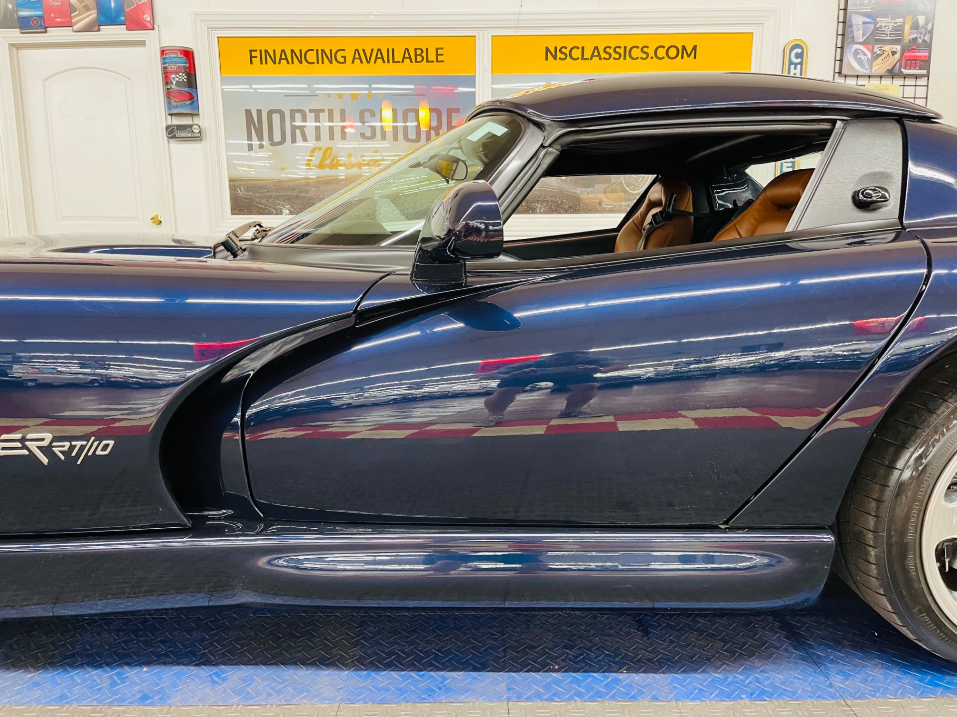 Used 2001 Dodge Viper RT/10 Super Low Miles Rare Color Combo | Mundelein, IL