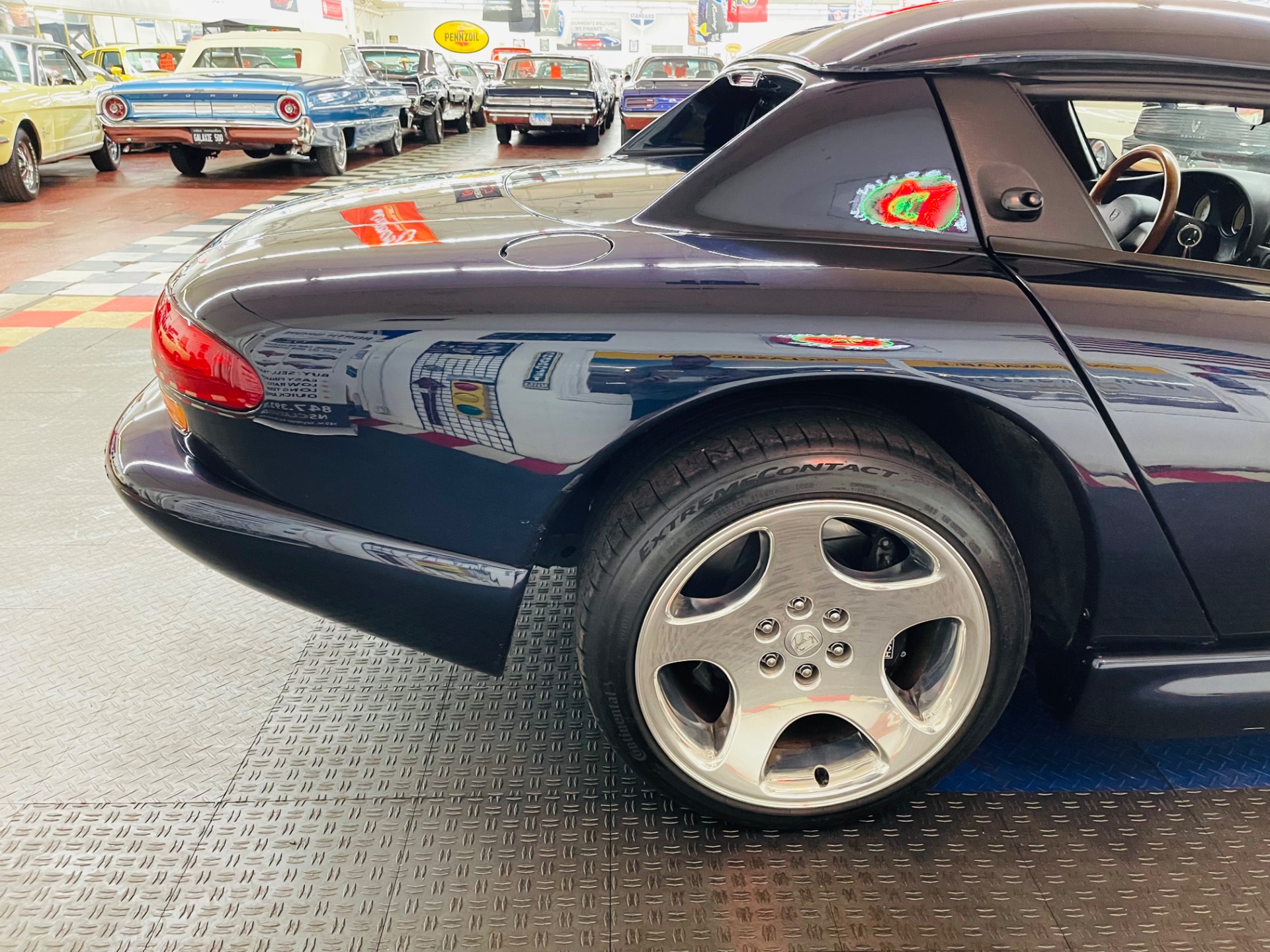 Used 2001 Dodge Viper RT/10 Super Low Miles Rare Color Combo | Mundelein, IL