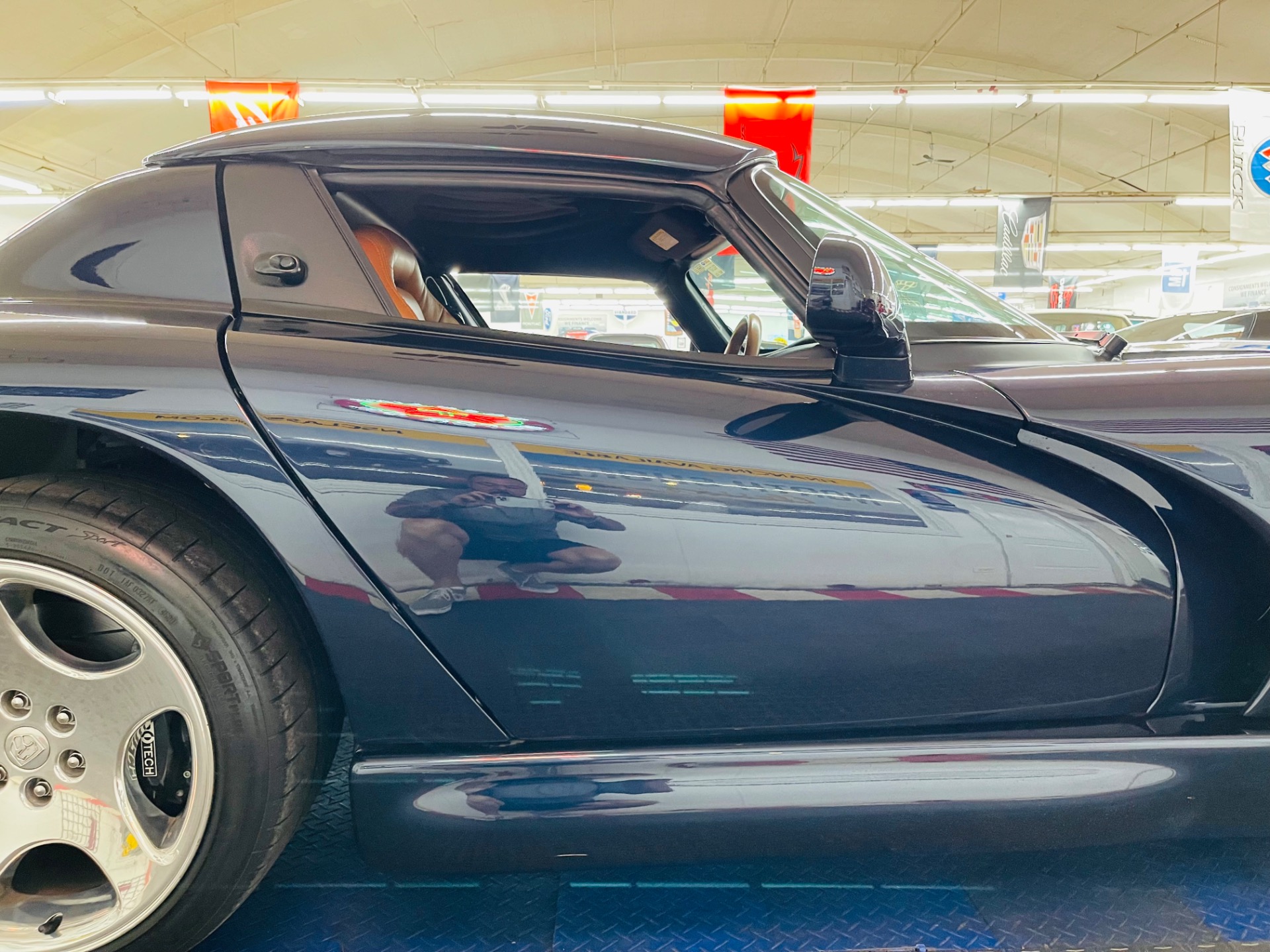Used 2001 Dodge Viper RT/10 Super Low Miles Rare Color Combo | Mundelein, IL