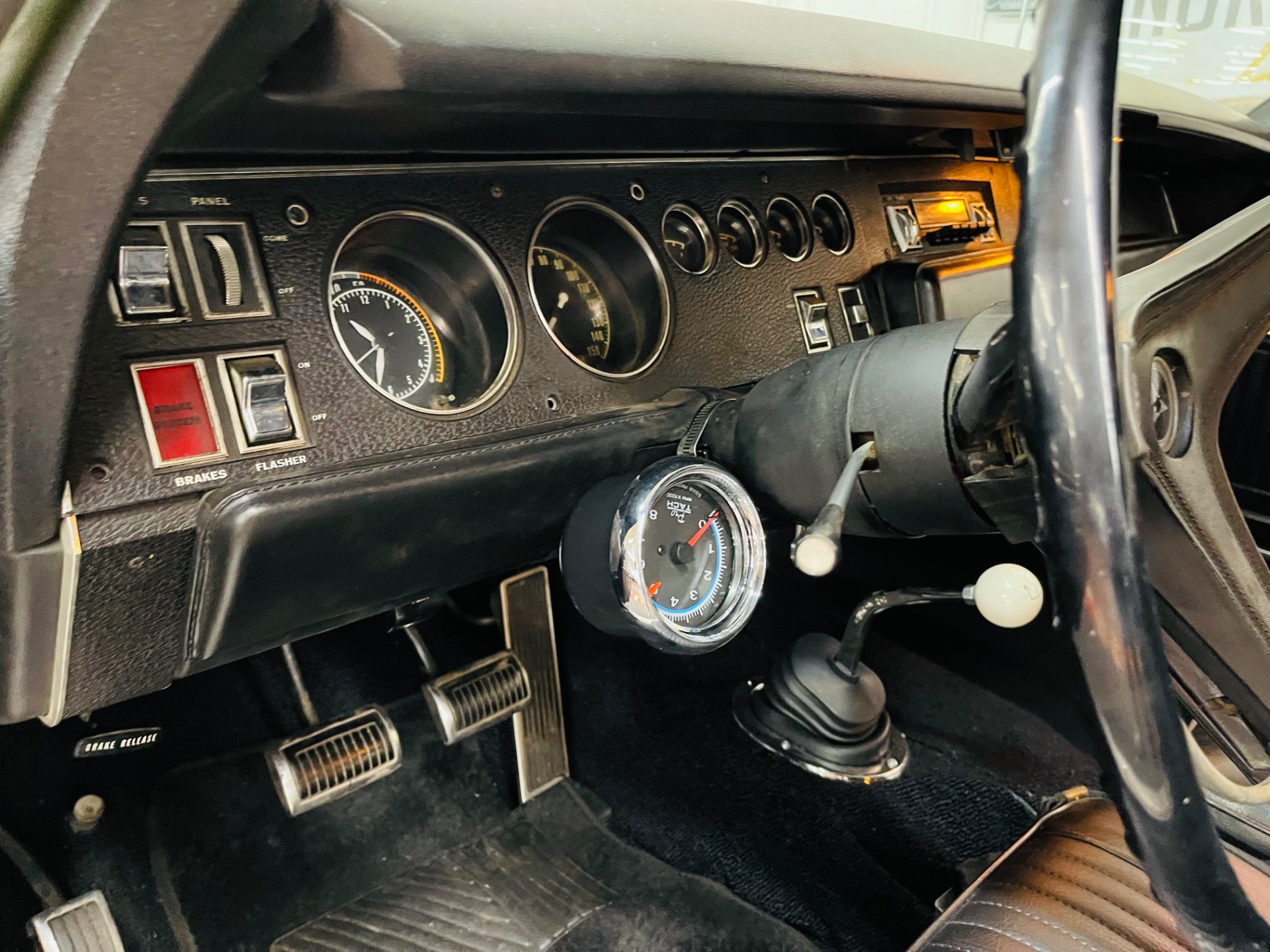 1969 Dodge Coronet 38