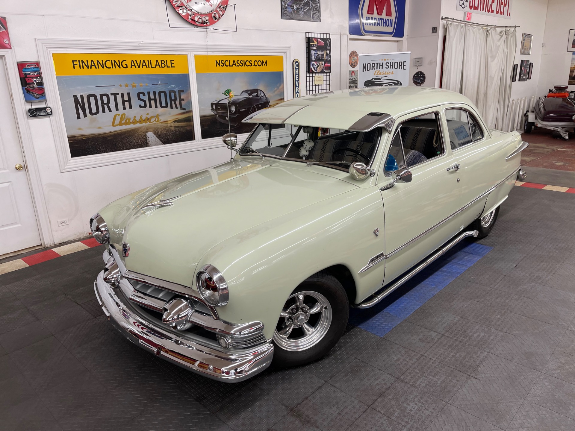 1951 Ford Hot Rod / Street Rod 1