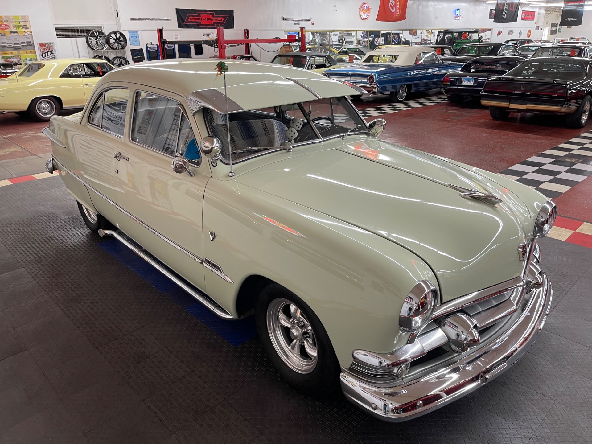 1951 Ford Hot Rod / Street Rod 18