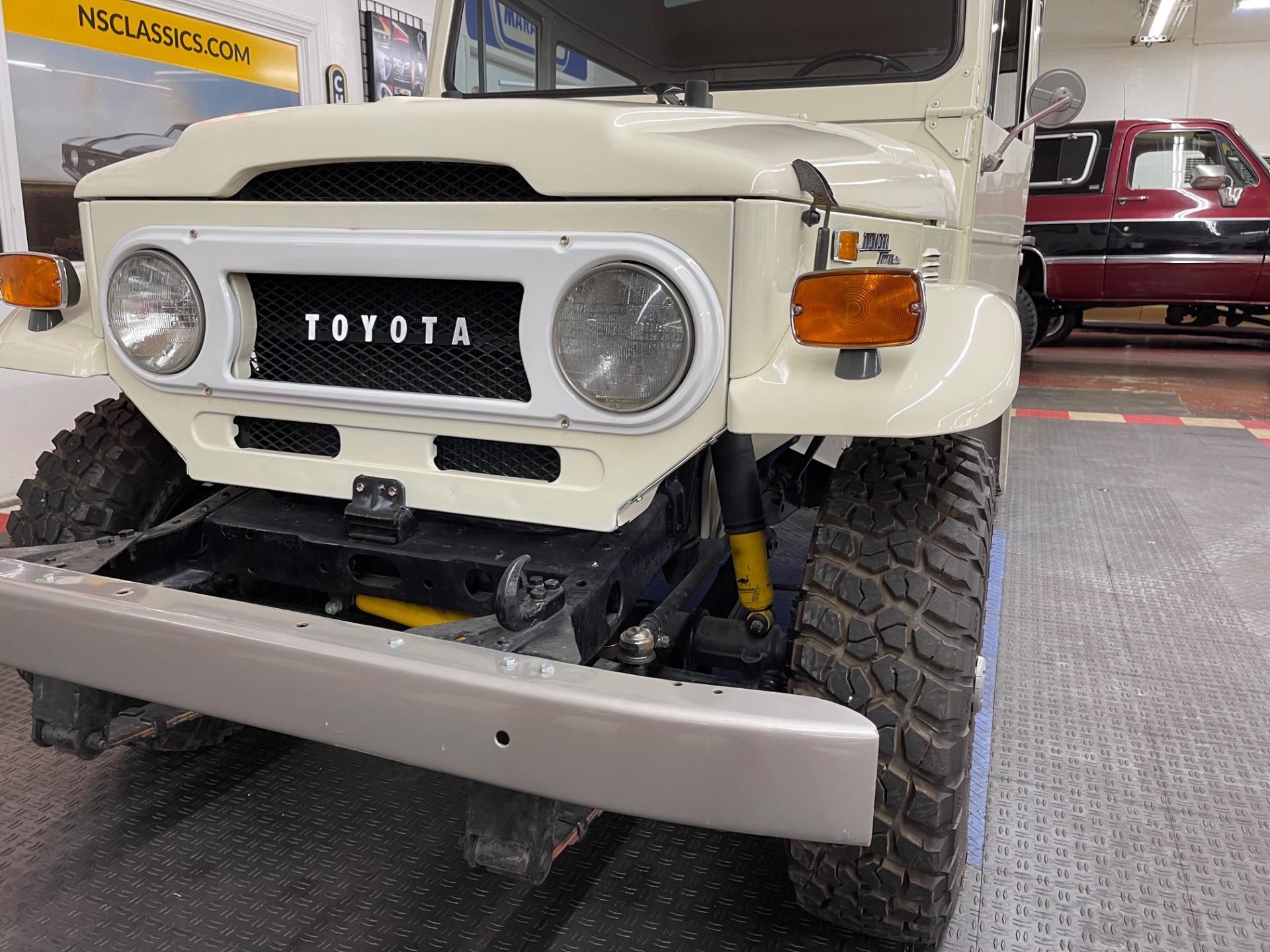 1972 Toyota FJ 40 11