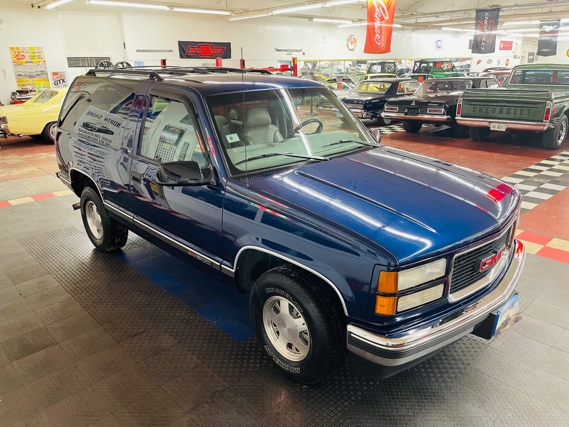 Used 1997 GMC Yukon - SLT PACKAGE - 2 DOOR - ONE OWNER -SEE VIDEO | Mundelein, IL