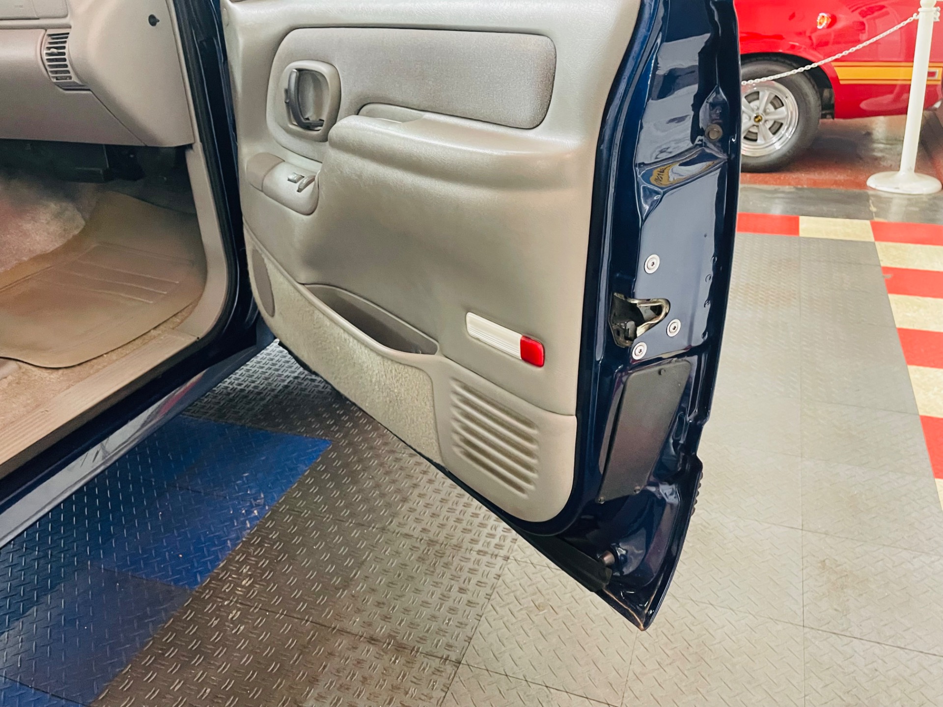 Used 1997 GMC Yukon - SLT PACKAGE - 2 DOOR - ONE OWNER -SEE VIDEO | Mundelein, IL