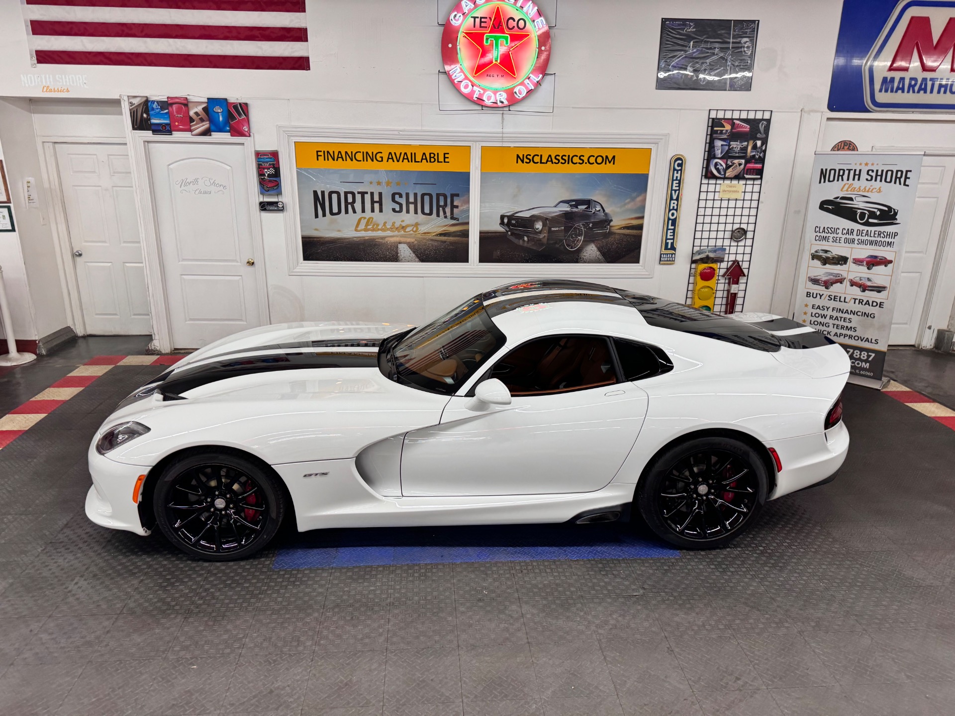 2014 Dodge SRT Viper 34