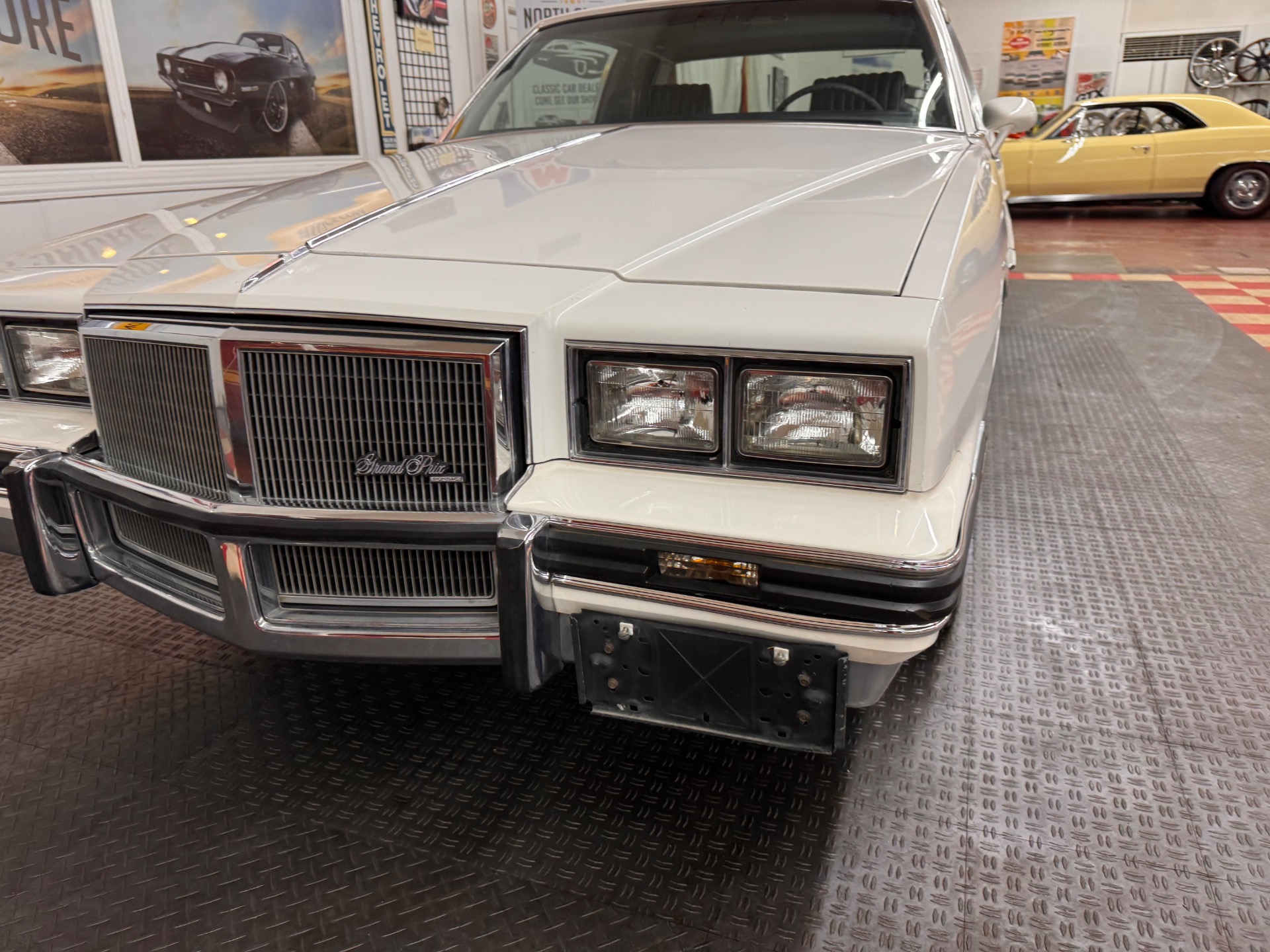 1981 Pontiac Grand Prix 8