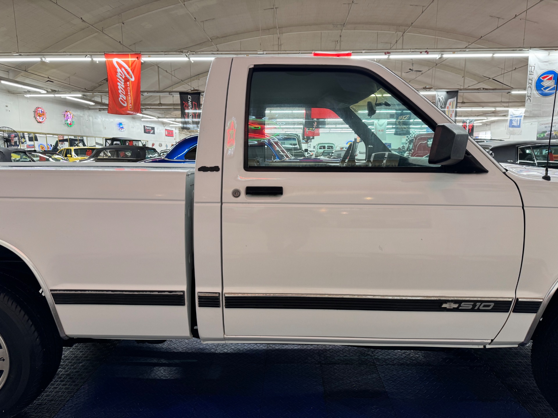 Used 1993 Chevrolet S-10 - 4.3L ENGINE - 4X4 - CLEAN SOUTHERN TRUCK -SEE VIDEO | Mundelein, IL