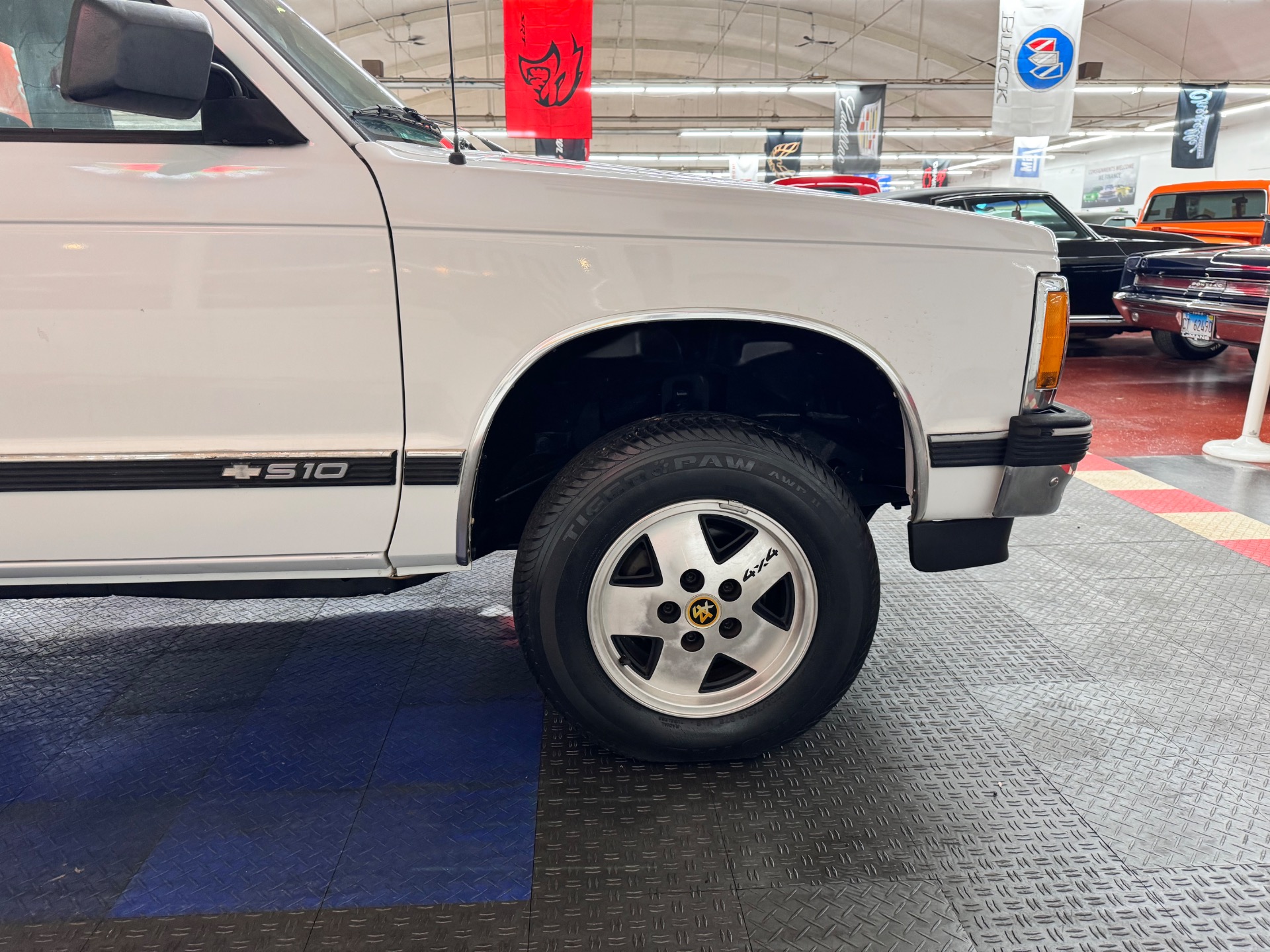 Used 1993 Chevrolet S-10 - 4.3L ENGINE - 4X4 - CLEAN SOUTHERN TRUCK -SEE VIDEO | Mundelein, IL