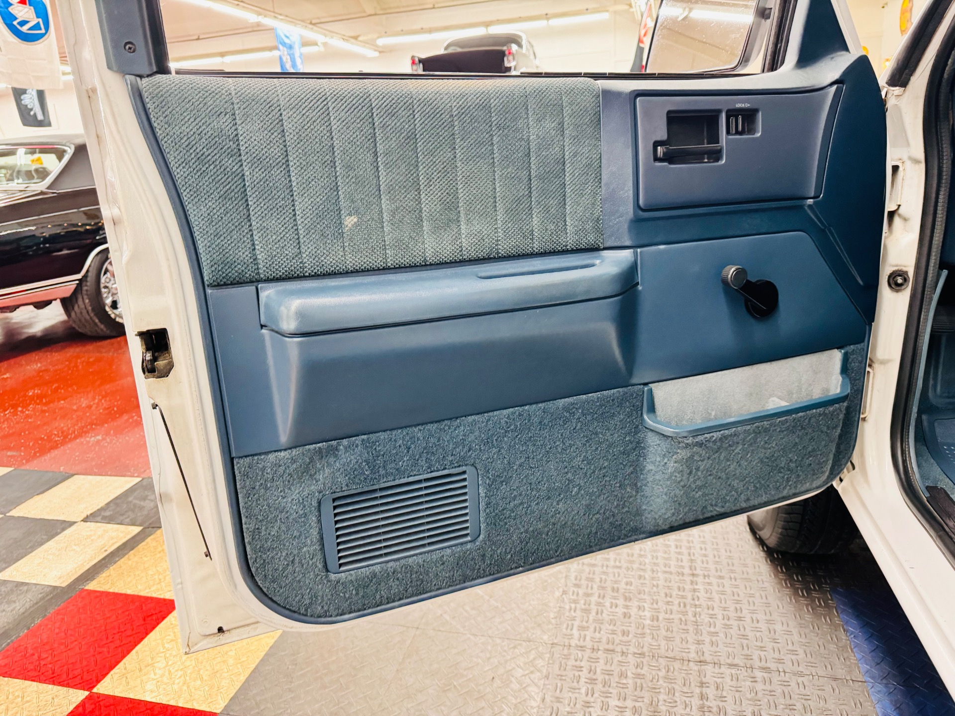 Used 1993 Chevrolet S-10 - 4.3L ENGINE - 4X4 - CLEAN SOUTHERN TRUCK -SEE VIDEO | Mundelein, IL