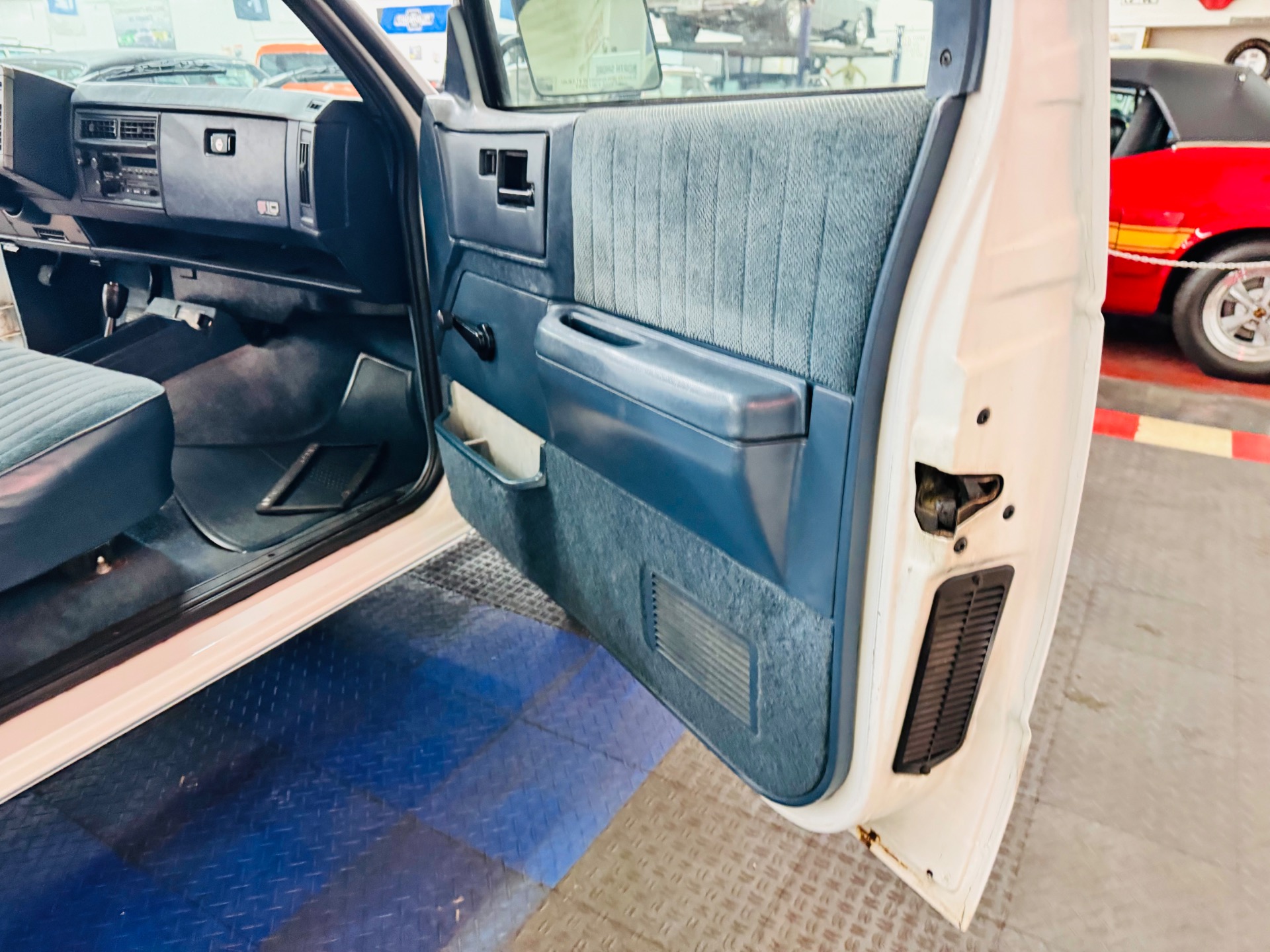 Used 1993 Chevrolet S-10 - 4.3L ENGINE - 4X4 - CLEAN SOUTHERN TRUCK -SEE VIDEO | Mundelein, IL