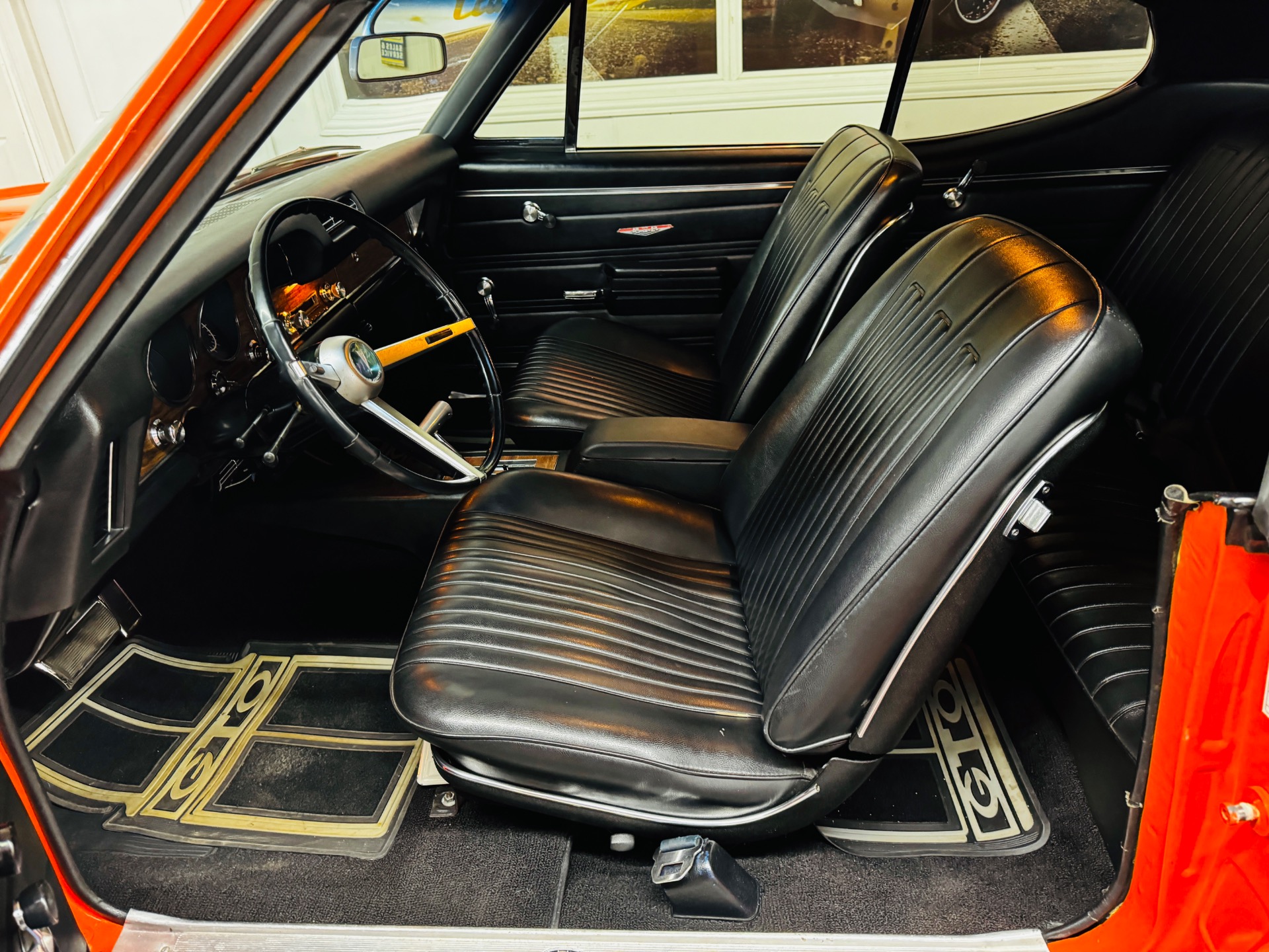 1968 Pontiac GTO 31