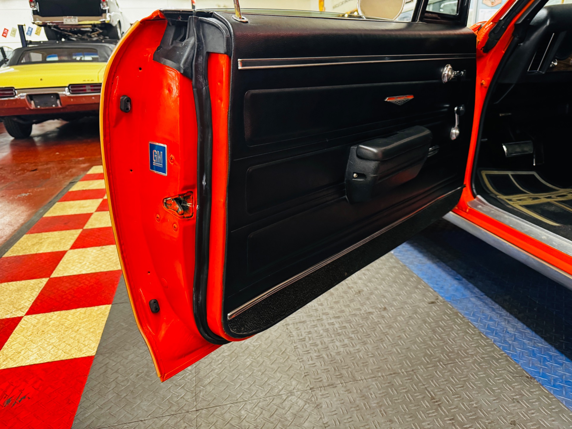 1968 Pontiac GTO 37