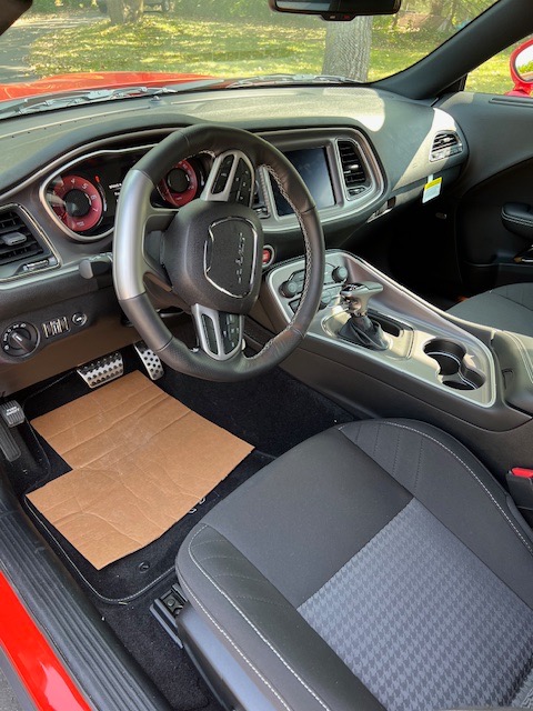 2022 Dodge Challenger 17
