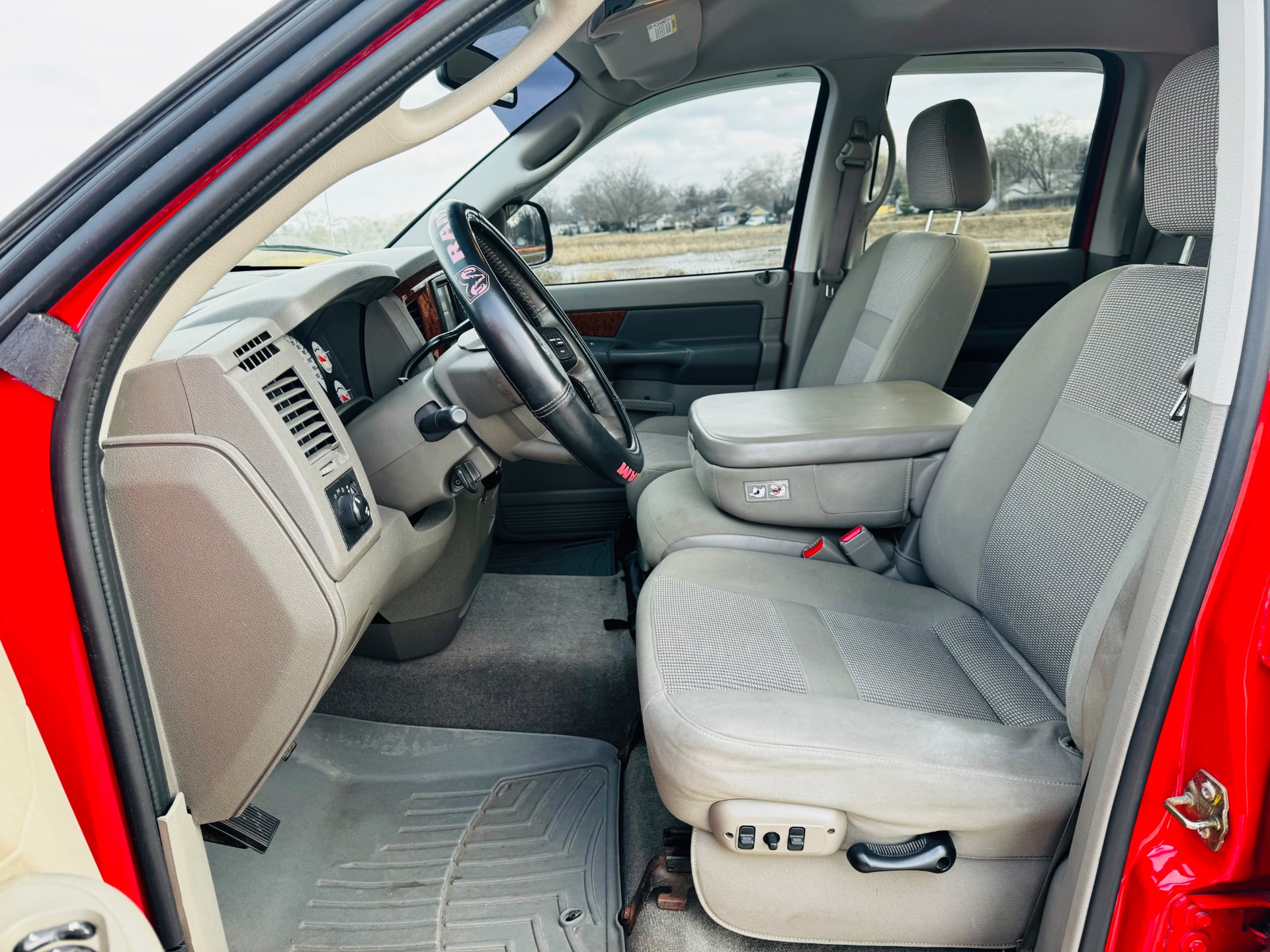 Used 2006 Dodge Ram 1500 - LOW MILES - CLEAN FLOORS - LIFTED -SEE VIDEO | Mundelein, IL