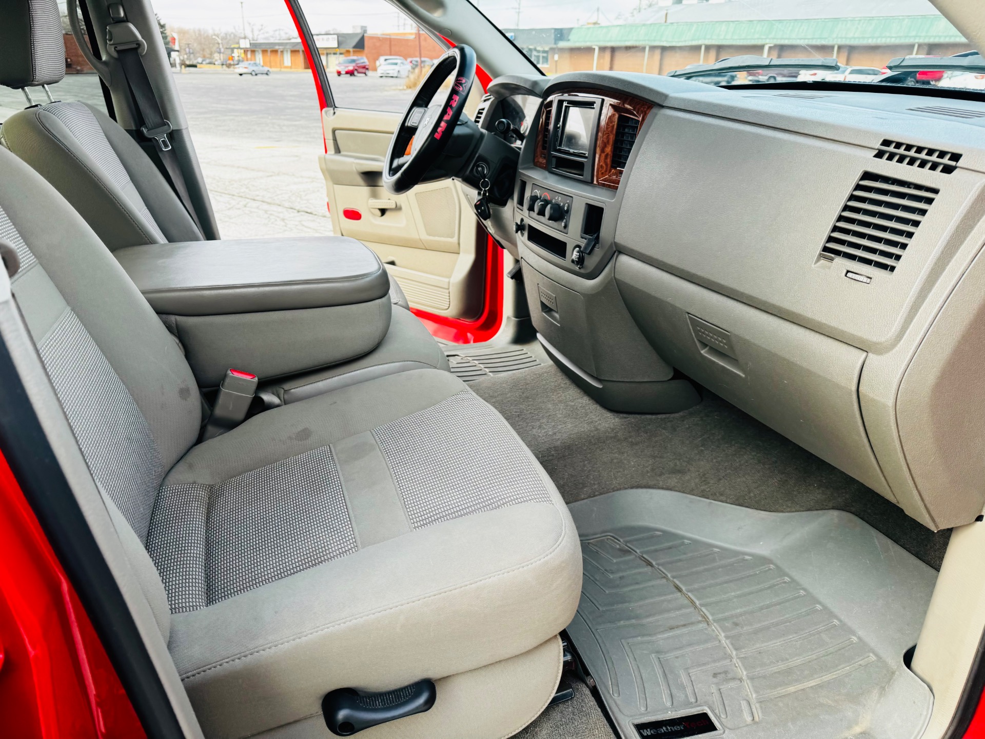 Used 2006 Dodge Ram 1500 - LOW MILES - CLEAN FLOORS - LIFTED -SEE VIDEO | Mundelein, IL