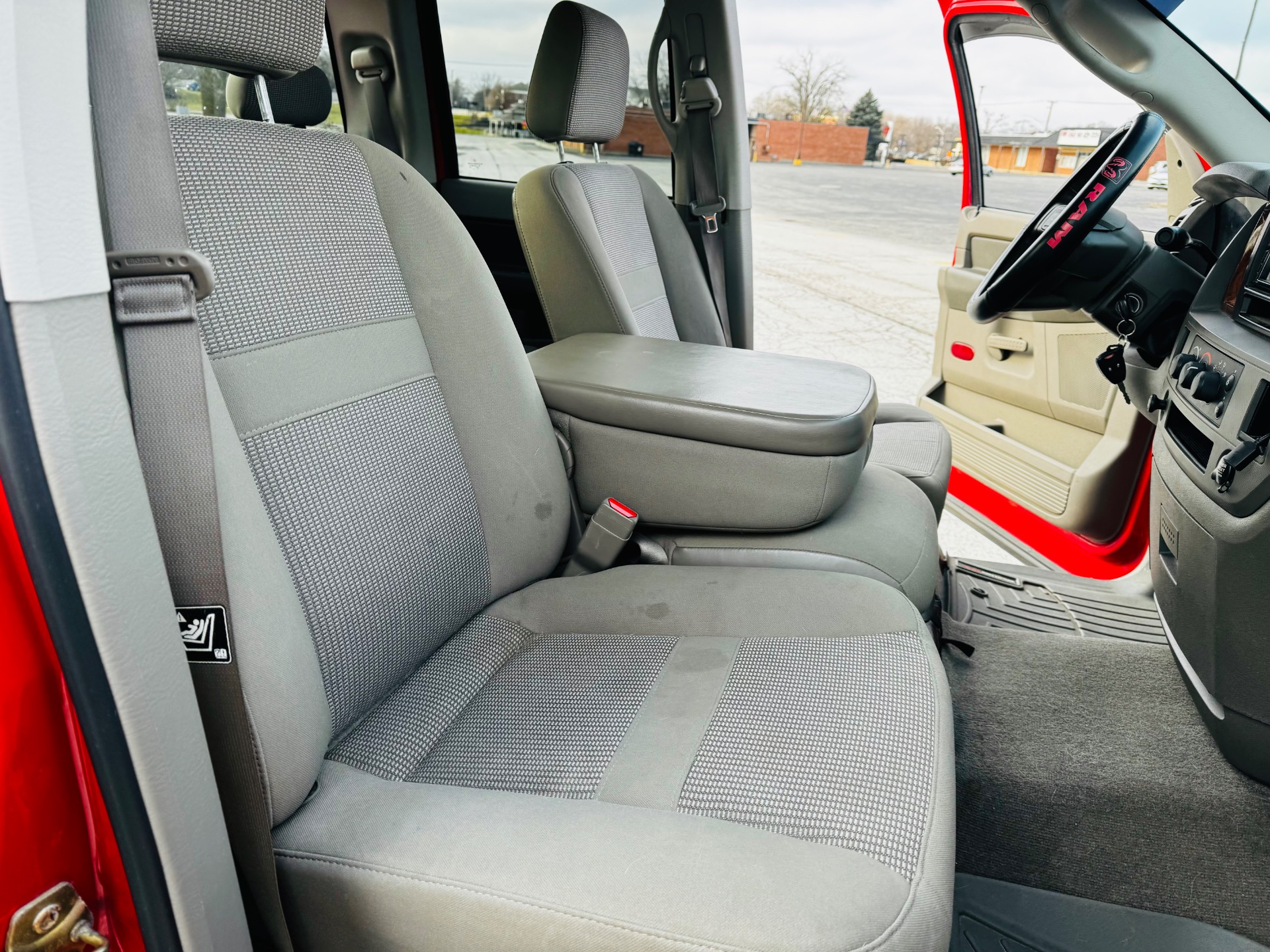 Used 2006 Dodge Ram 1500 - LOW MILES - CLEAN FLOORS - LIFTED -SEE VIDEO | Mundelein, IL