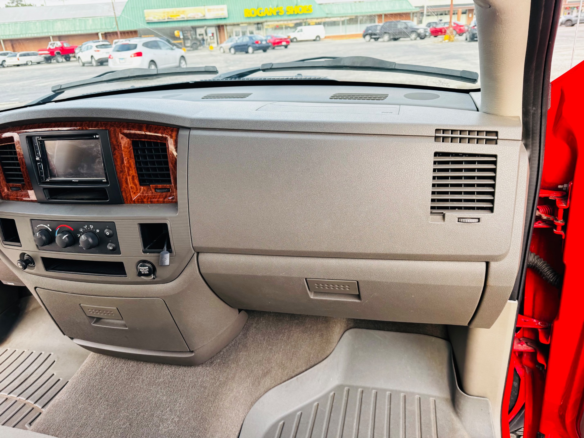 Used 2006 Dodge Ram 1500 - LOW MILES - CLEAN FLOORS - LIFTED -SEE VIDEO | Mundelein, IL