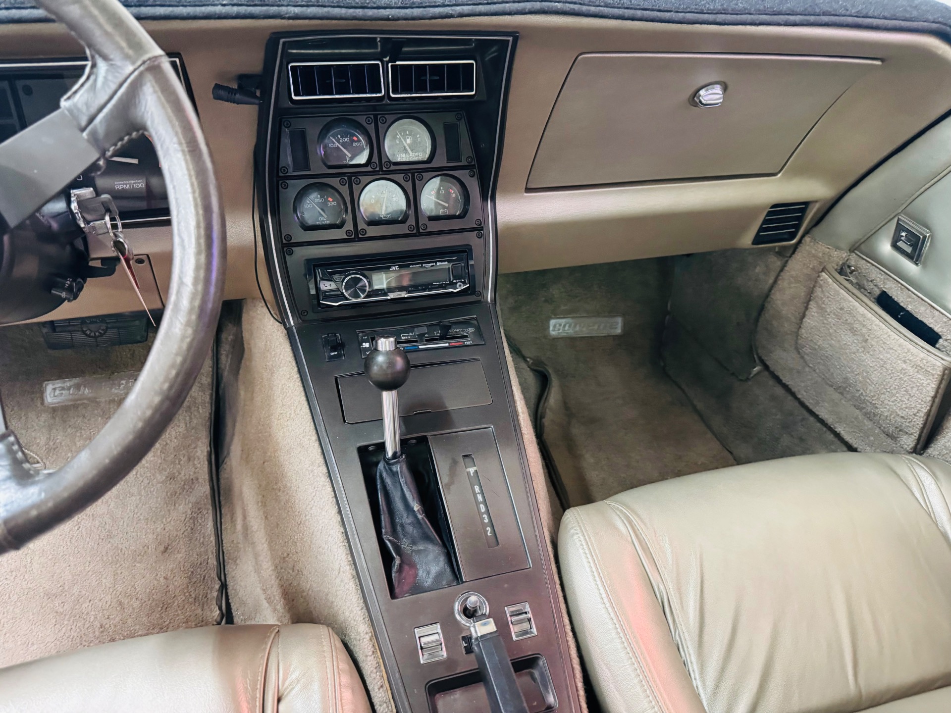 1982 Chevrolet Corvette 38
