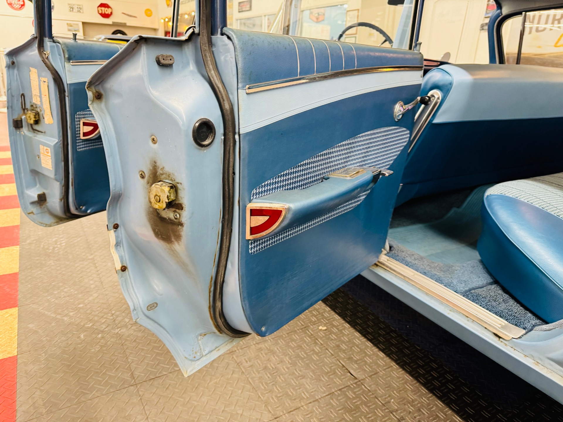 Used 1960 Chevrolet Impala - 4 DOOR SEDAN - ORIGINAL PAINT - 283 ENGINE | Mundelein, IL