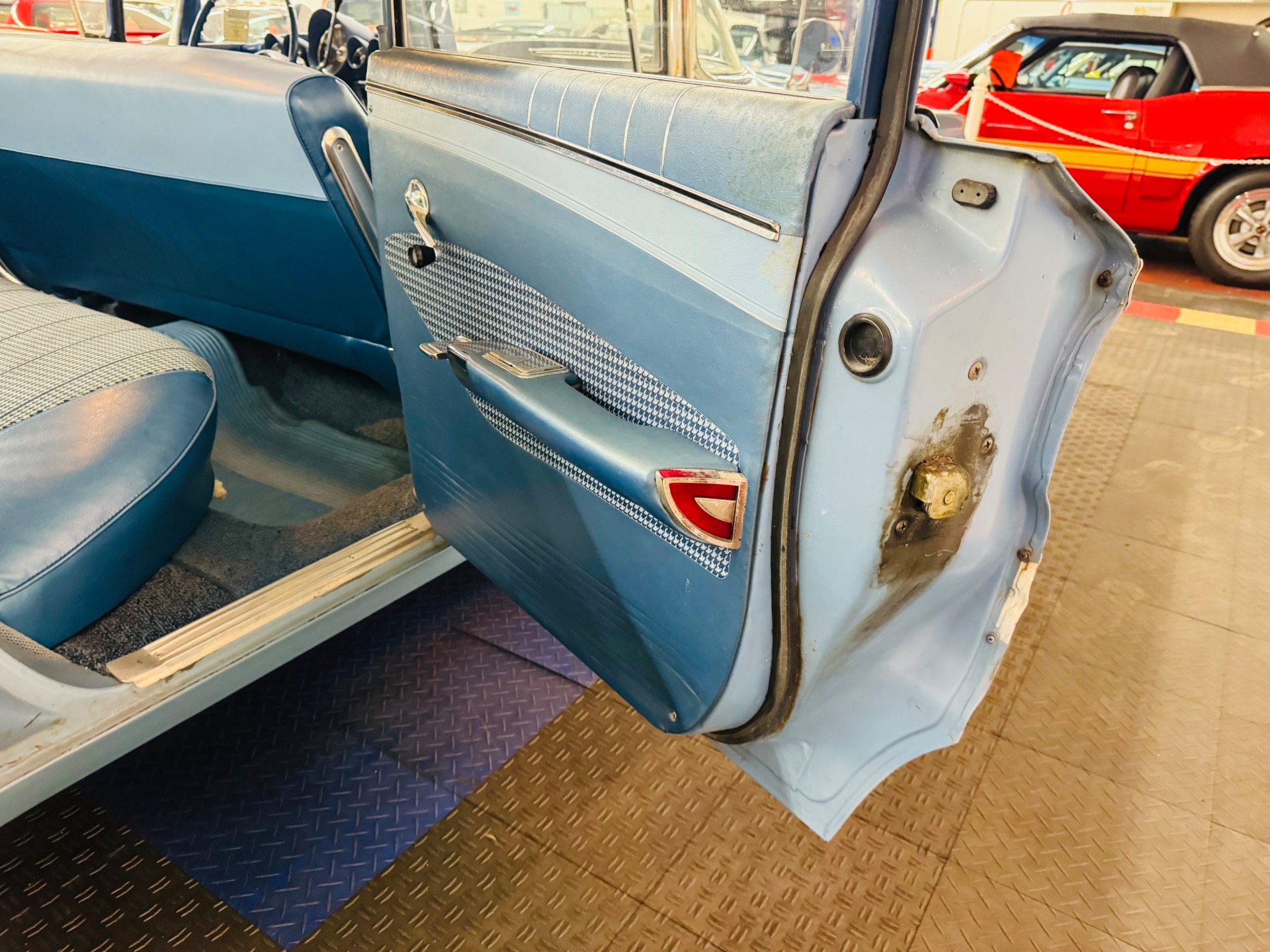 Used 1960 Chevrolet Impala - 4 DOOR SEDAN - ORIGINAL PAINT - 283 ENGINE | Mundelein, IL