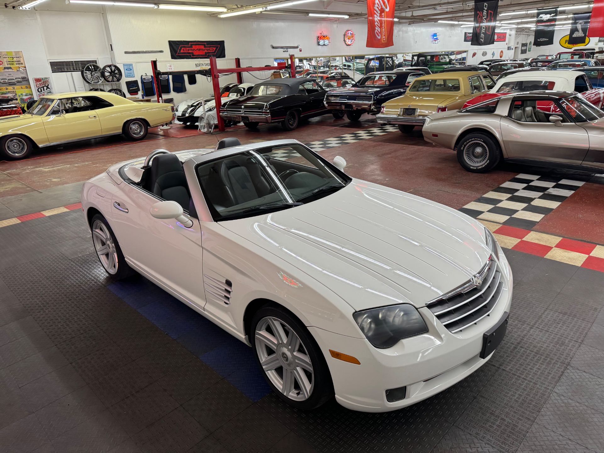 2005 Chrysler Crossfire 33