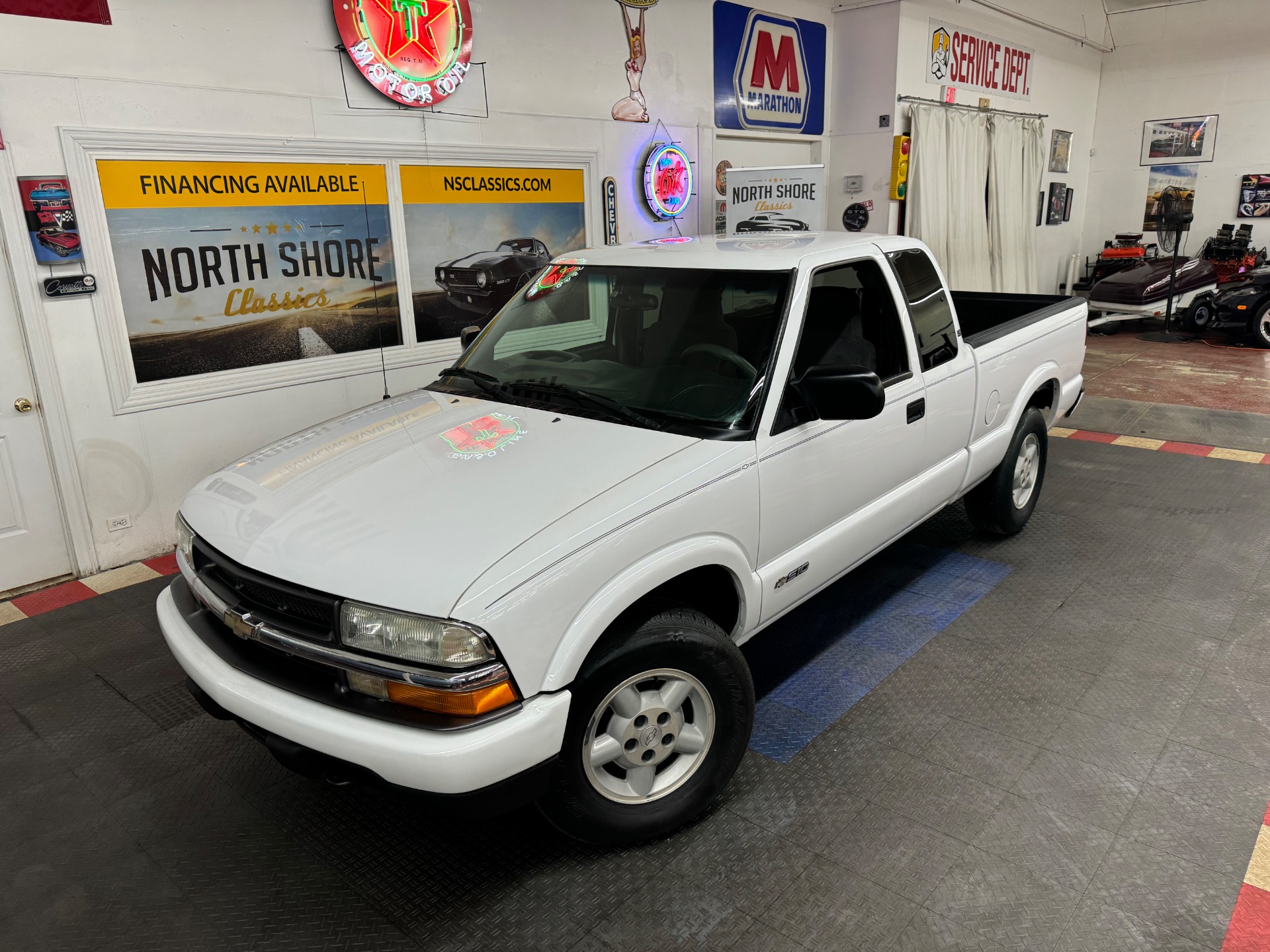 2002 Chevrolet S-10 LS Extended Cab 4WD