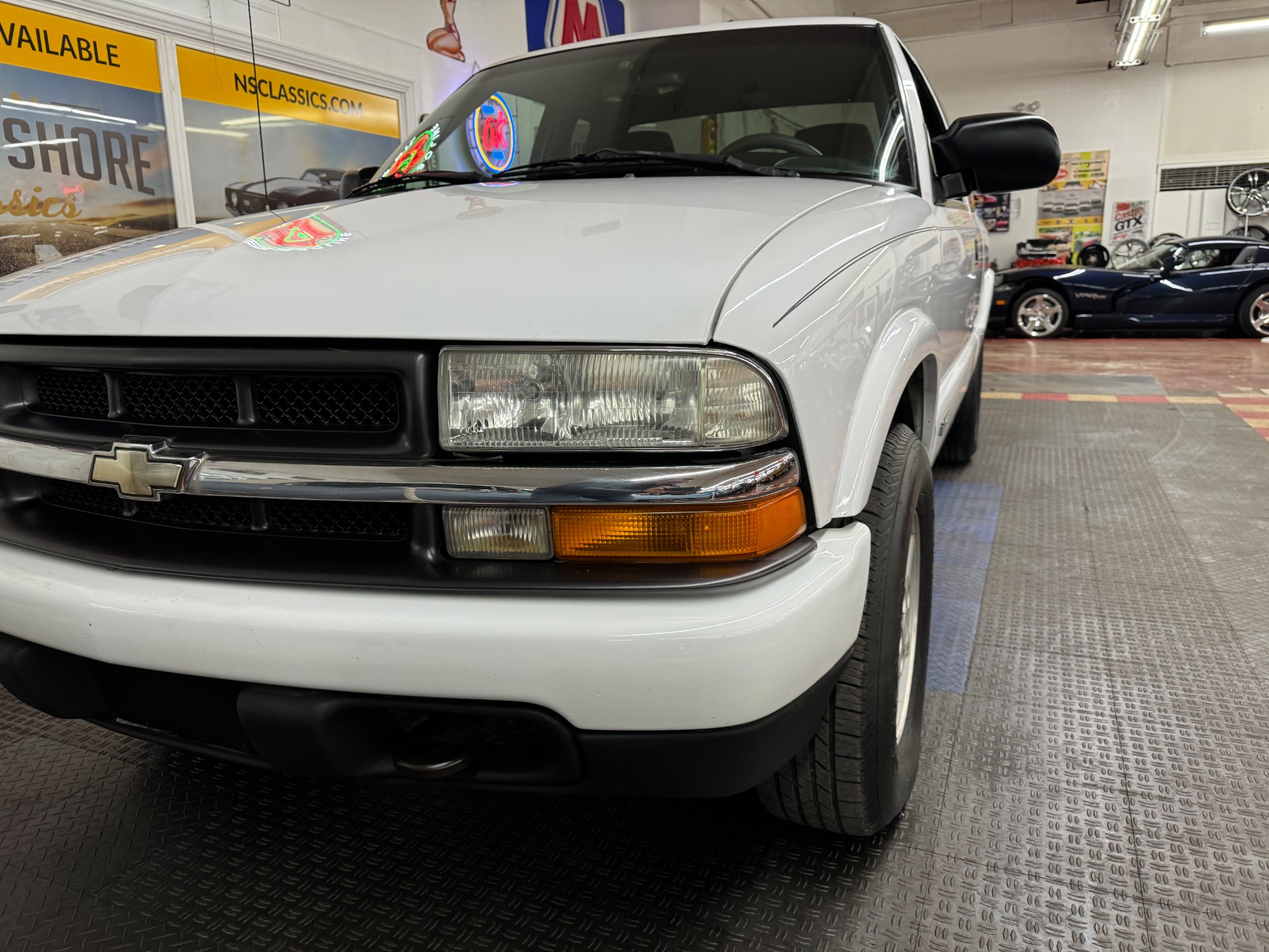 2002 Chevrolet S-10 8