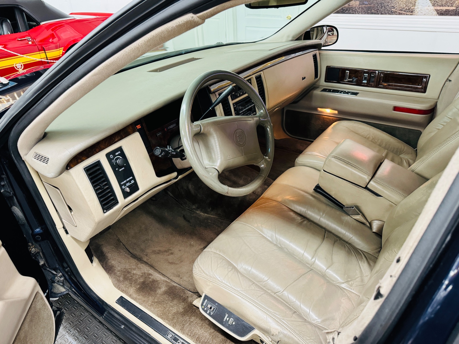 Used 1995 Cadillac Fleetwood - LOW MILES - LOADED WITH OPTIONS -SEE VIDEO | Mundelein, IL
