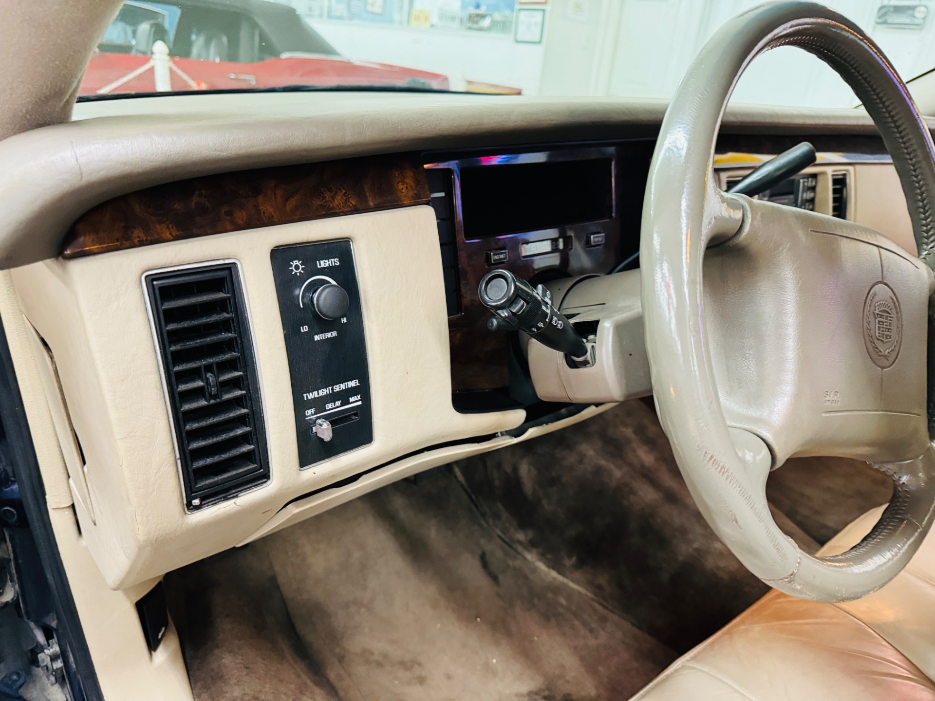 Used 1995 Cadillac Fleetwood - LOW MILES - LOADED WITH OPTIONS -SEE VIDEO | Mundelein, IL