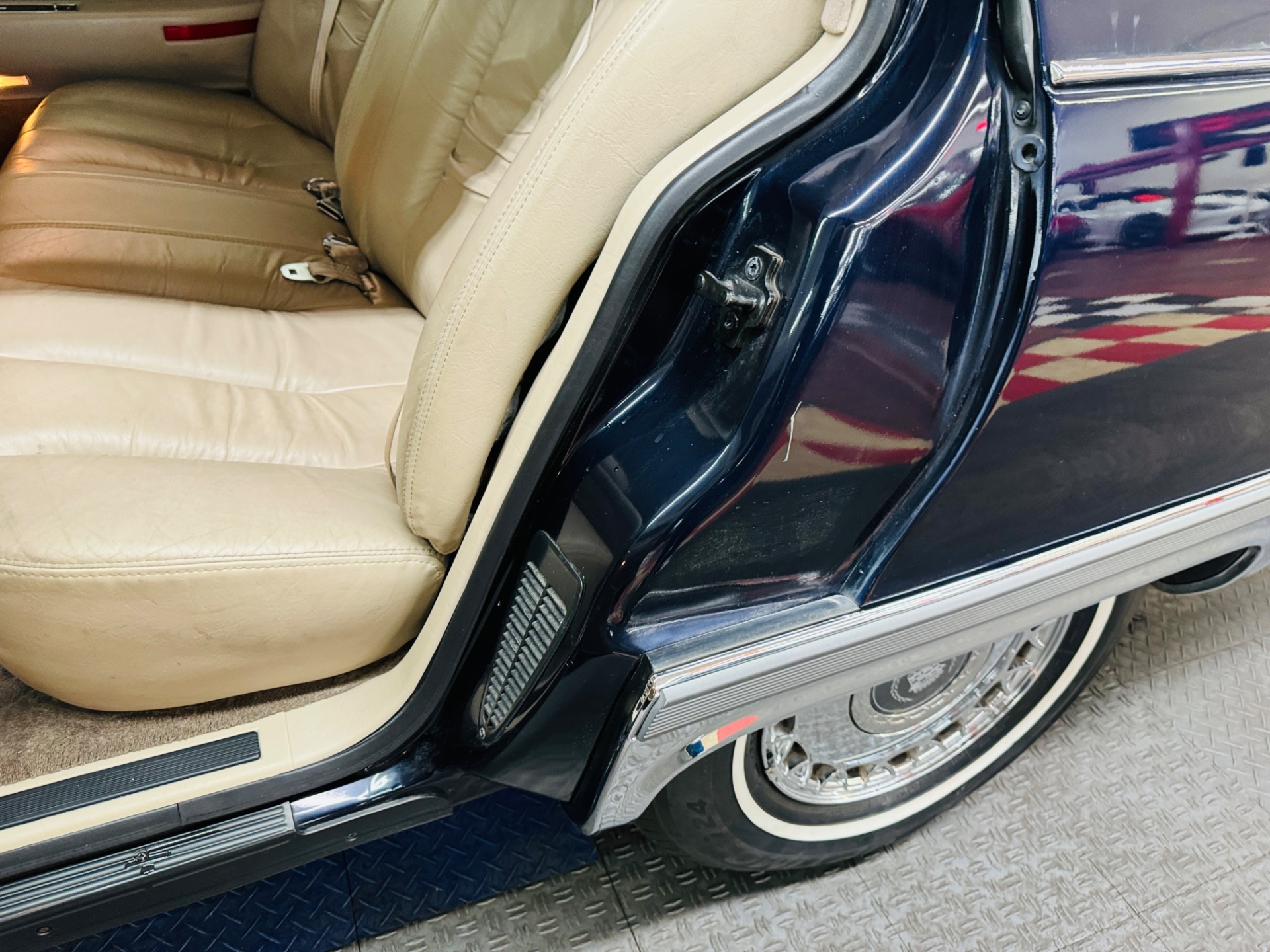Used 1995 Cadillac Fleetwood - LOW MILES - LOADED WITH OPTIONS -SEE VIDEO | Mundelein, IL