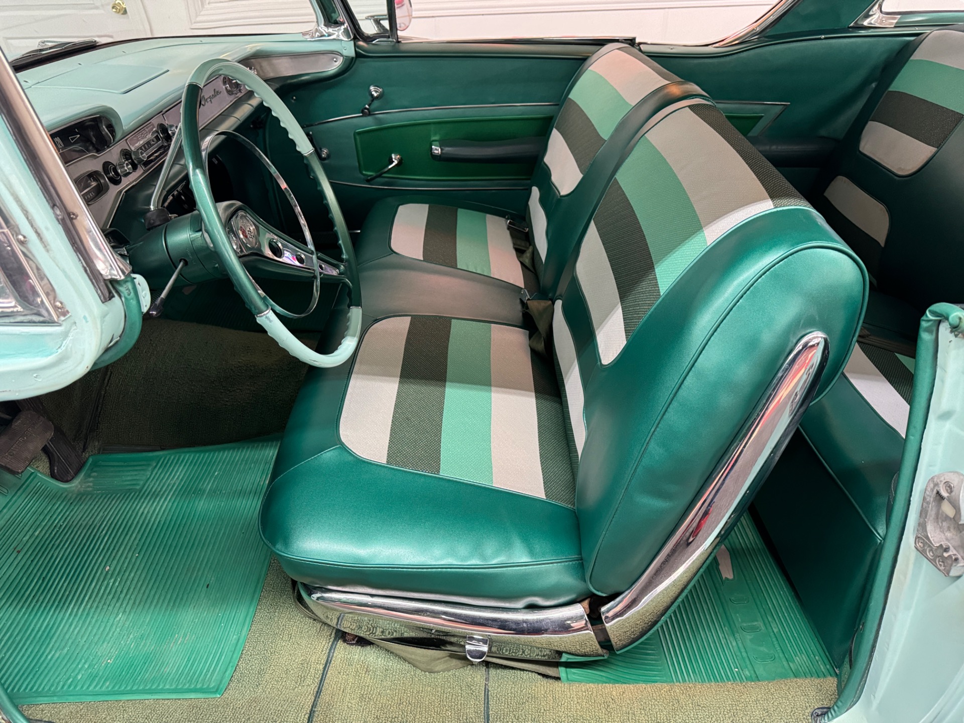 1958 Chevrolet Impala 32