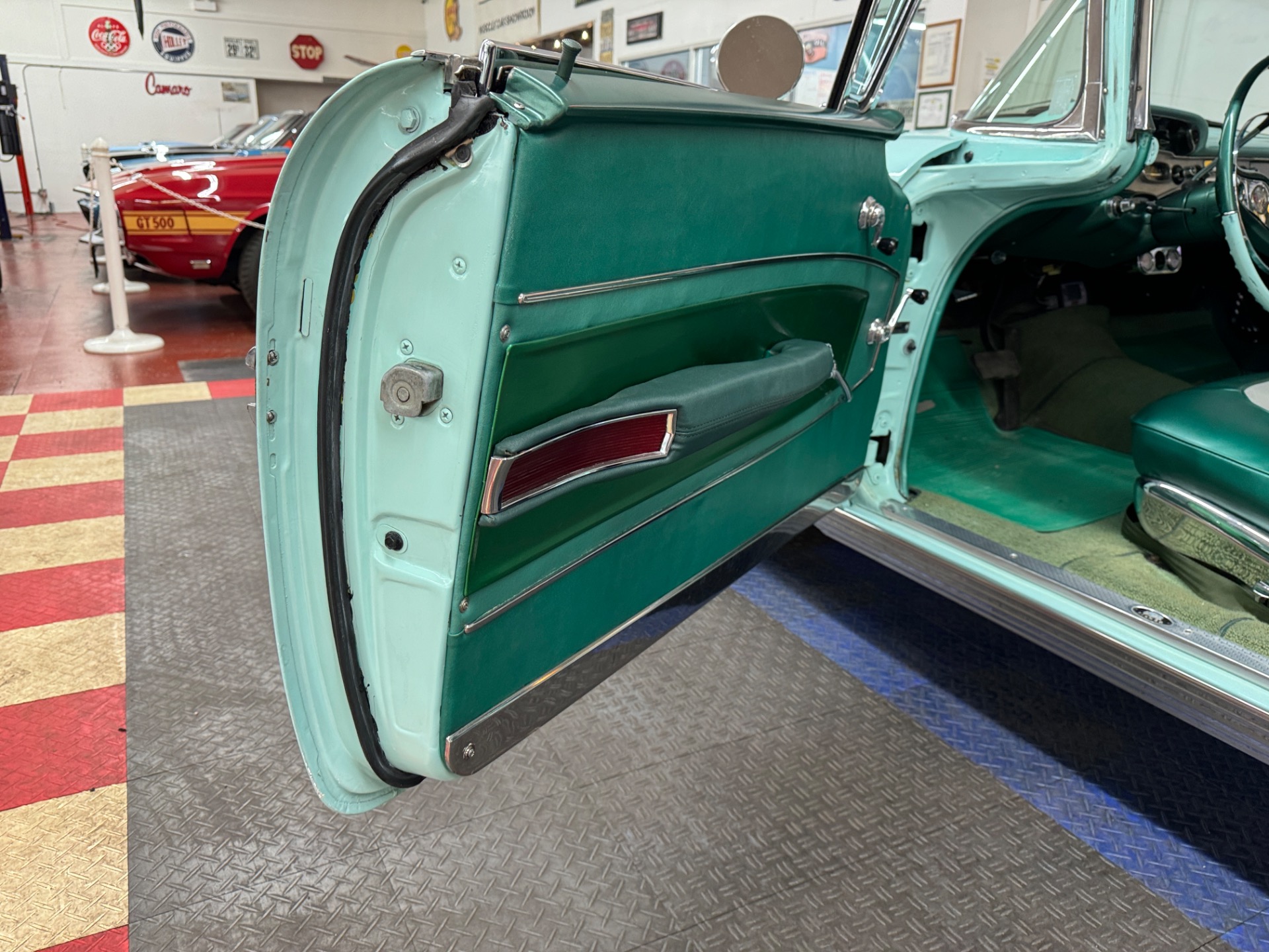 1958 Chevrolet Impala 37