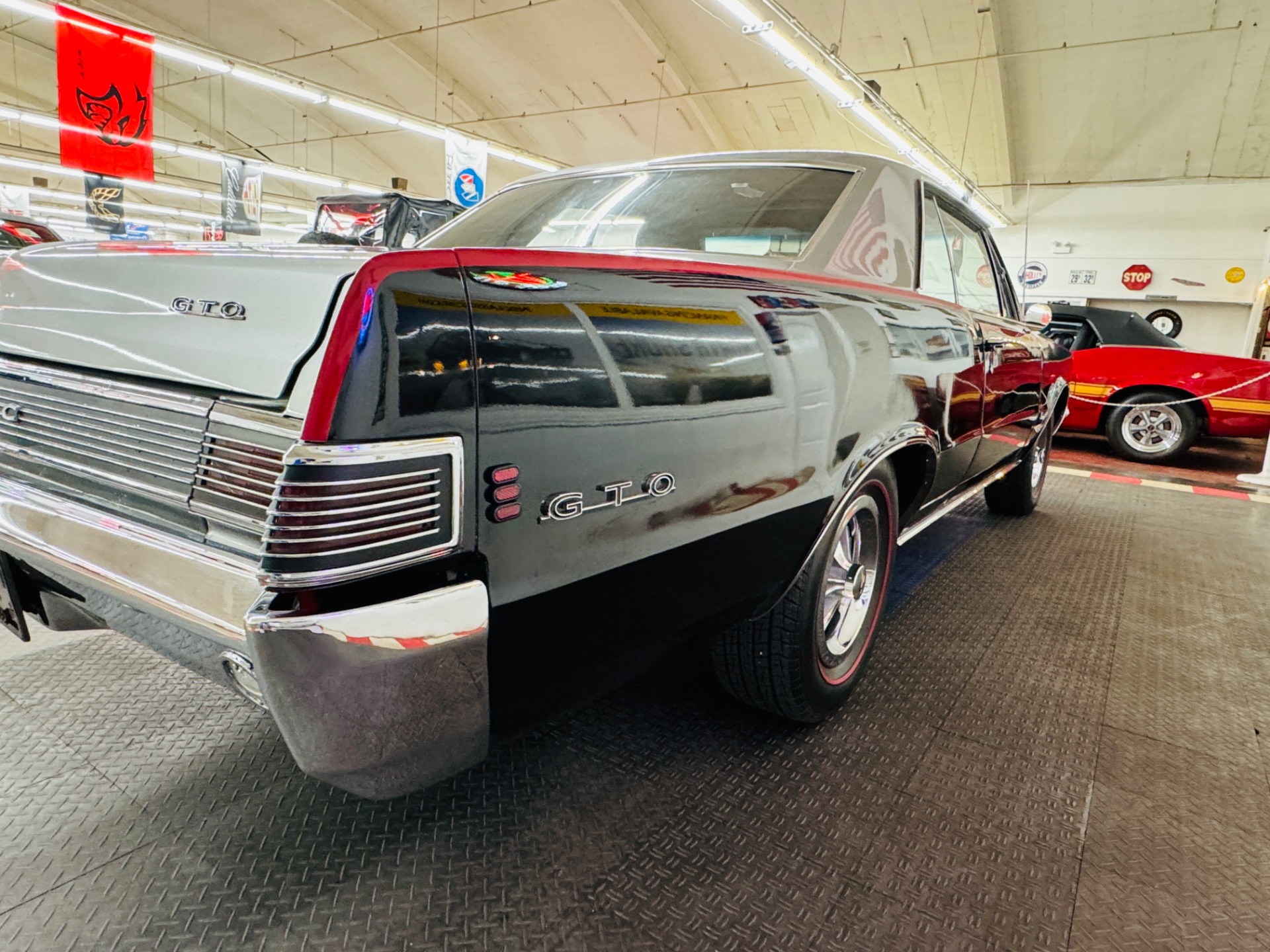 1965 Pontiac LeMans 26