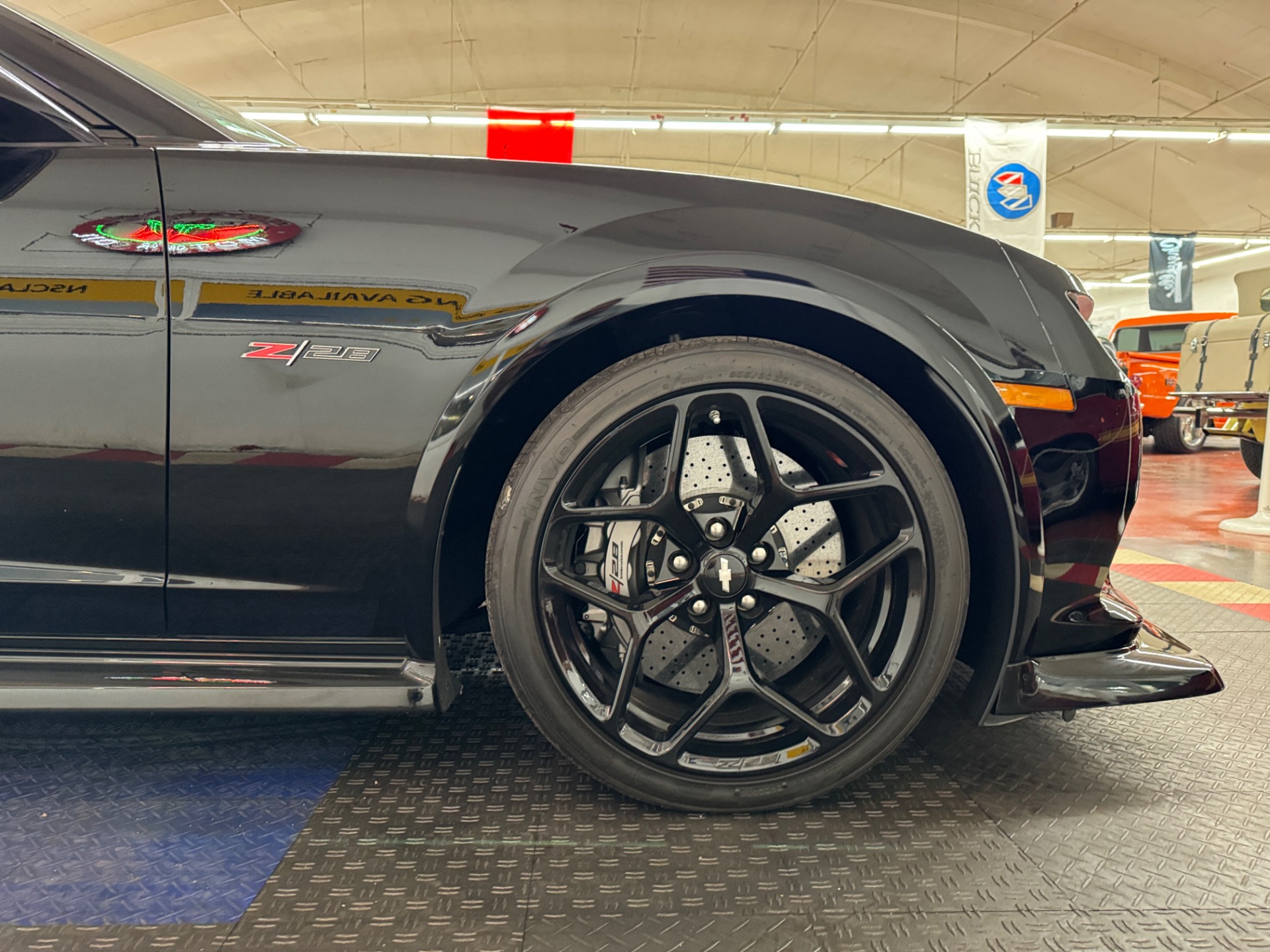 2015 Chevrolet Camaro 28