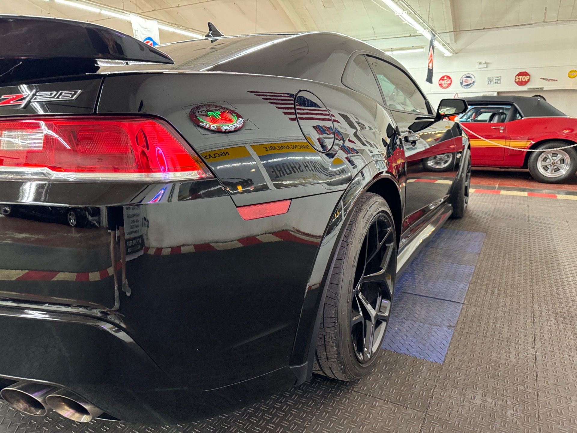 2015 Chevrolet Camaro 29