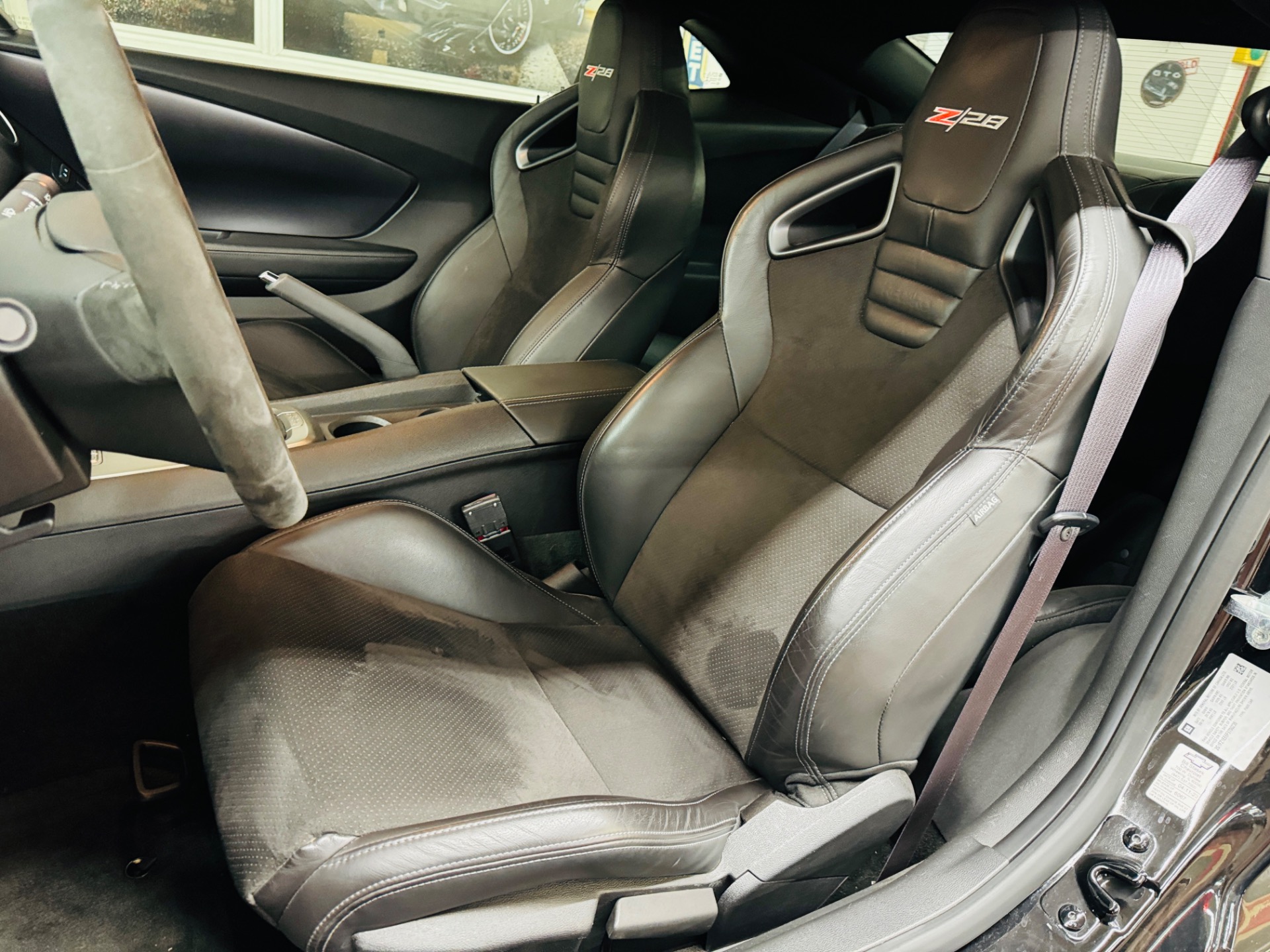 2015 Chevrolet Camaro 33