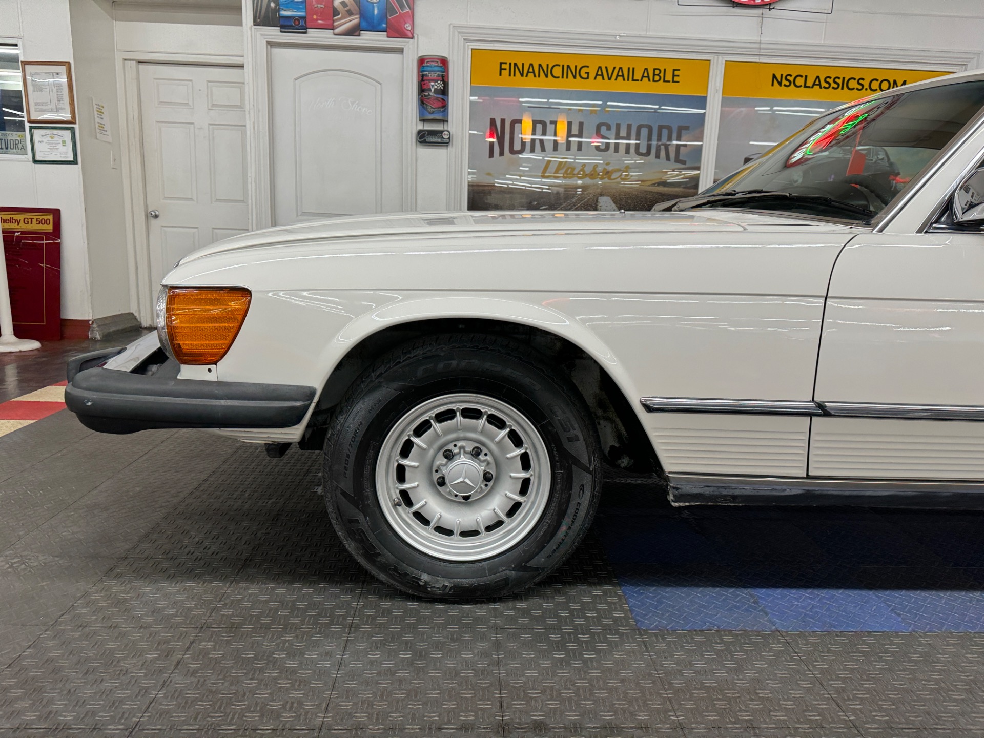 1977 Mercedes Benz 450 SLC 16