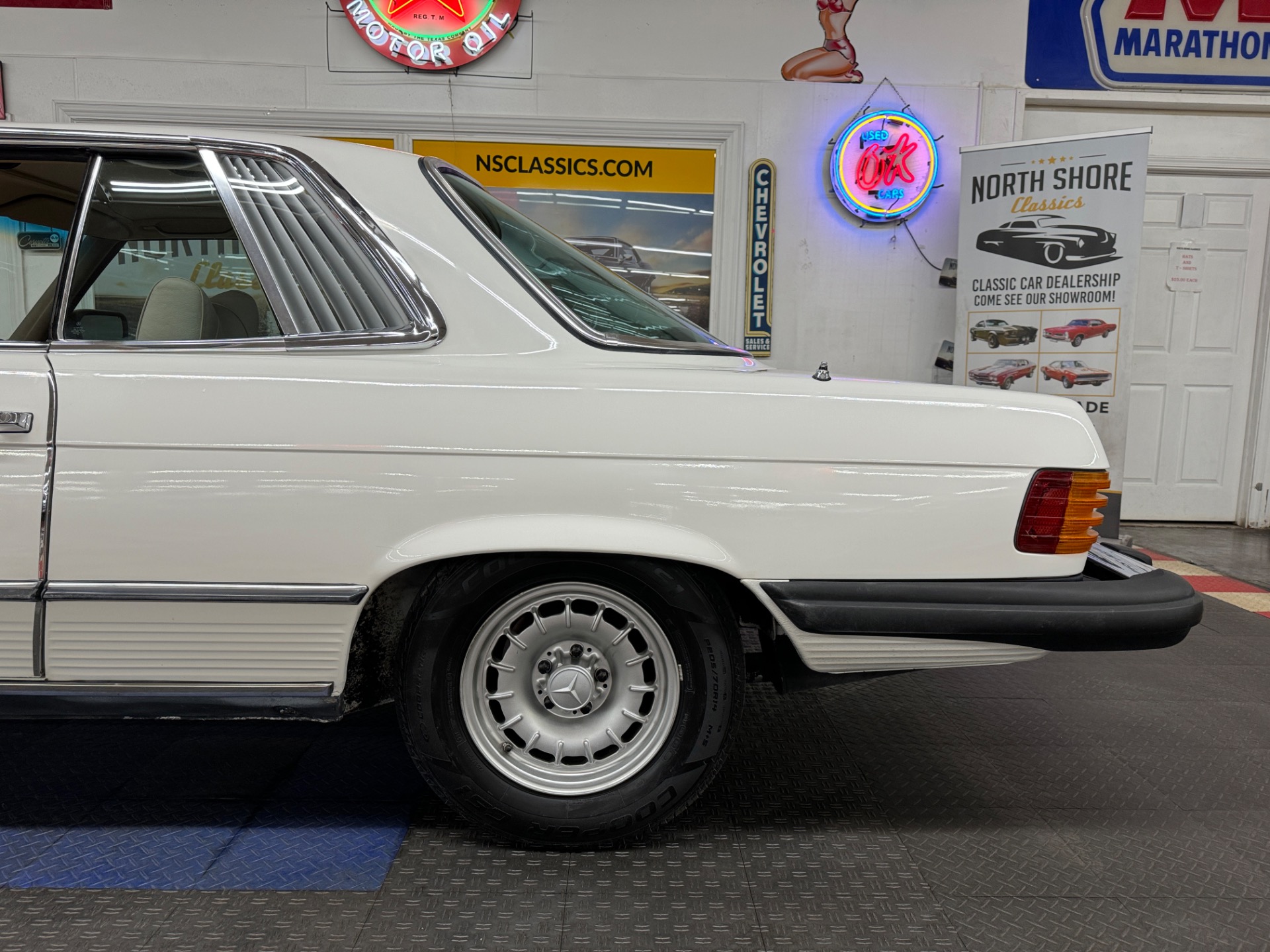 1977 Mercedes Benz 450 SLC 18