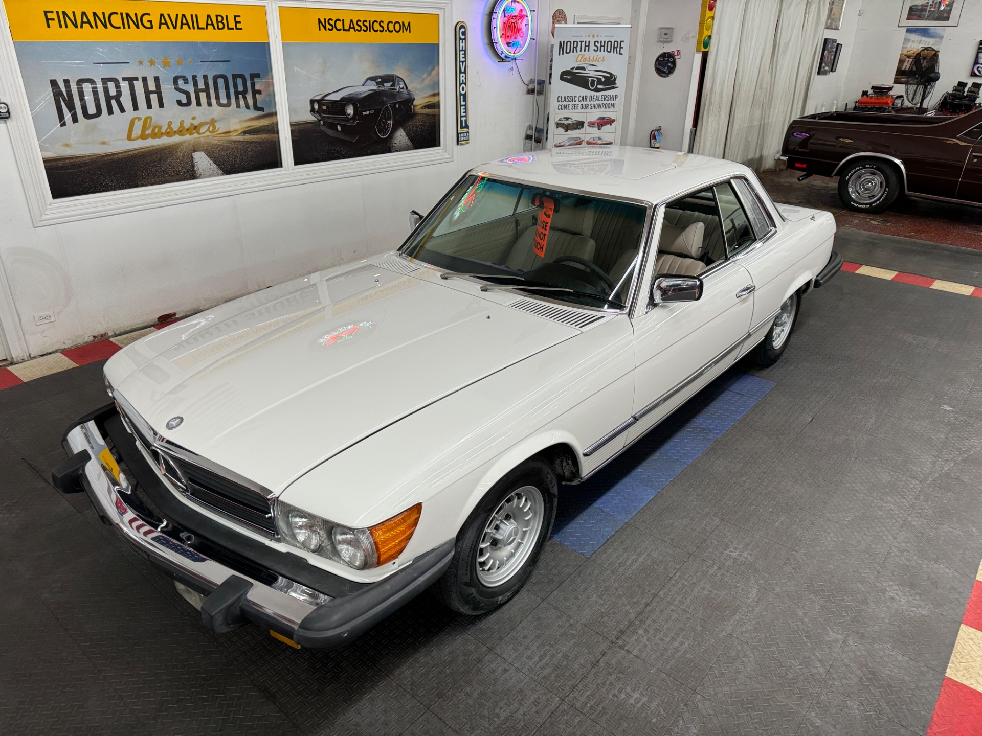 1977 Mercedes Benz 450 SLC 26