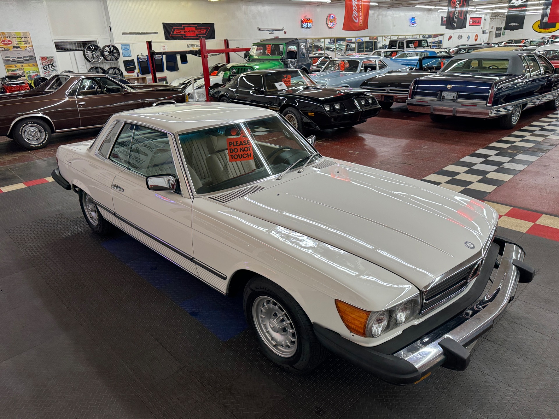 1977 Mercedes Benz 450 SLC 28
