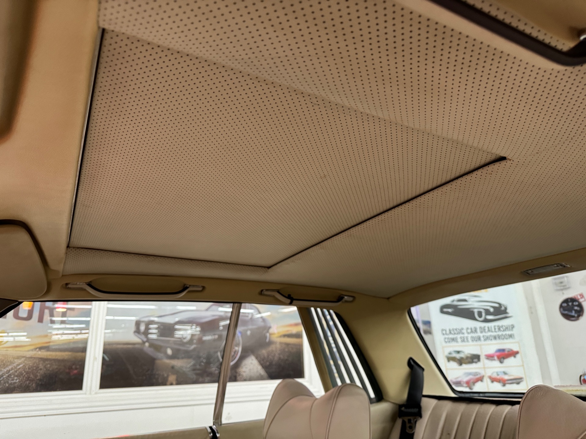 1977 Mercedes Benz 450 SLC 35