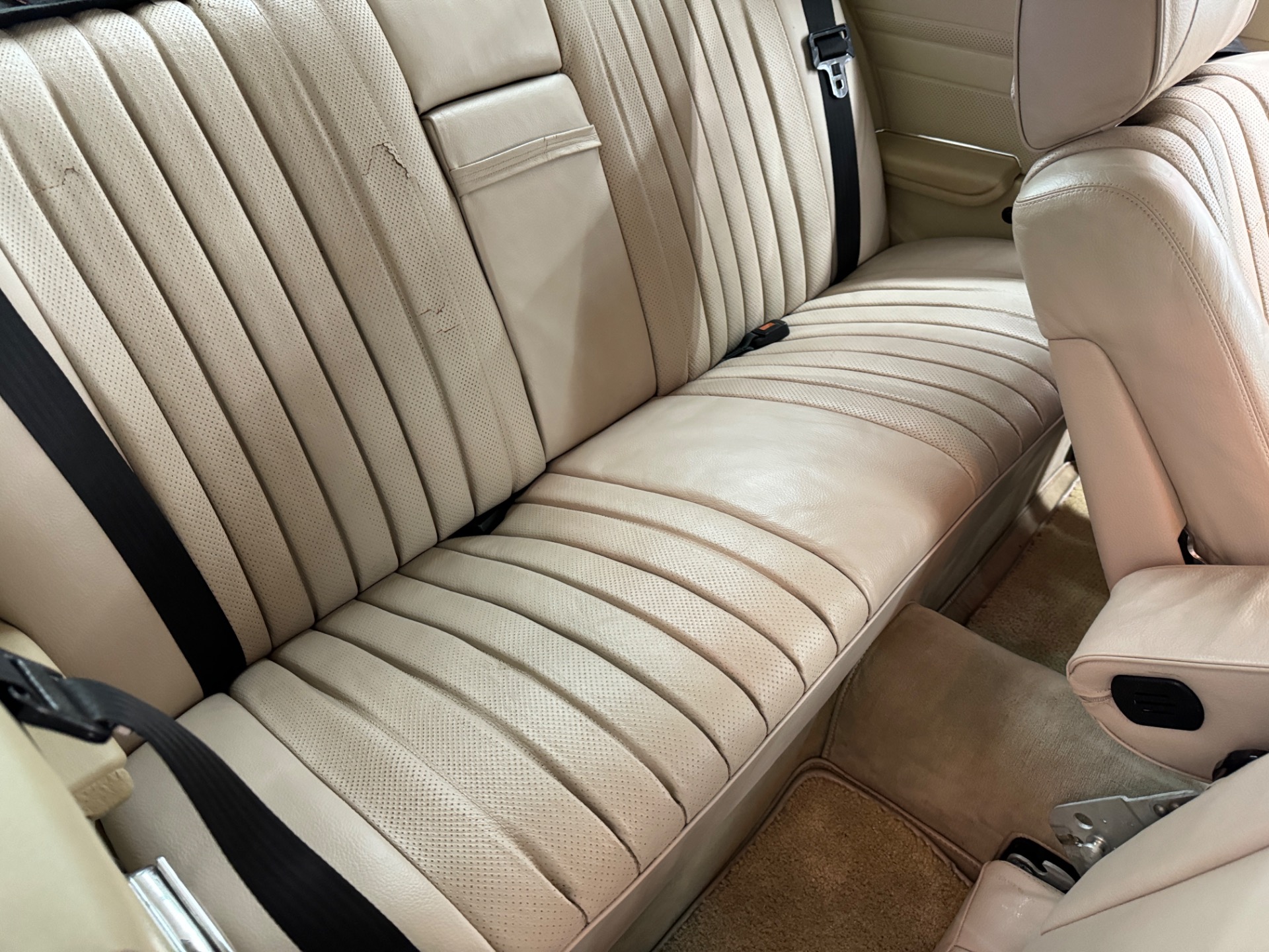 1977 Mercedes Benz 450 SLC 47