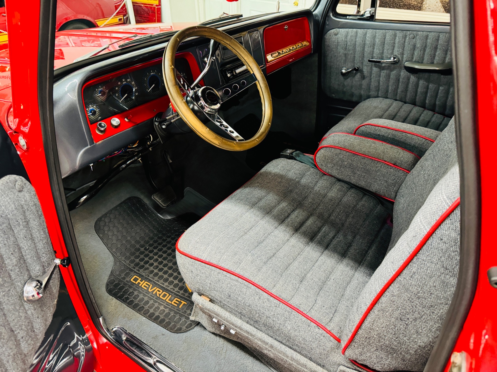 1965 Chevrolet Pickup 15