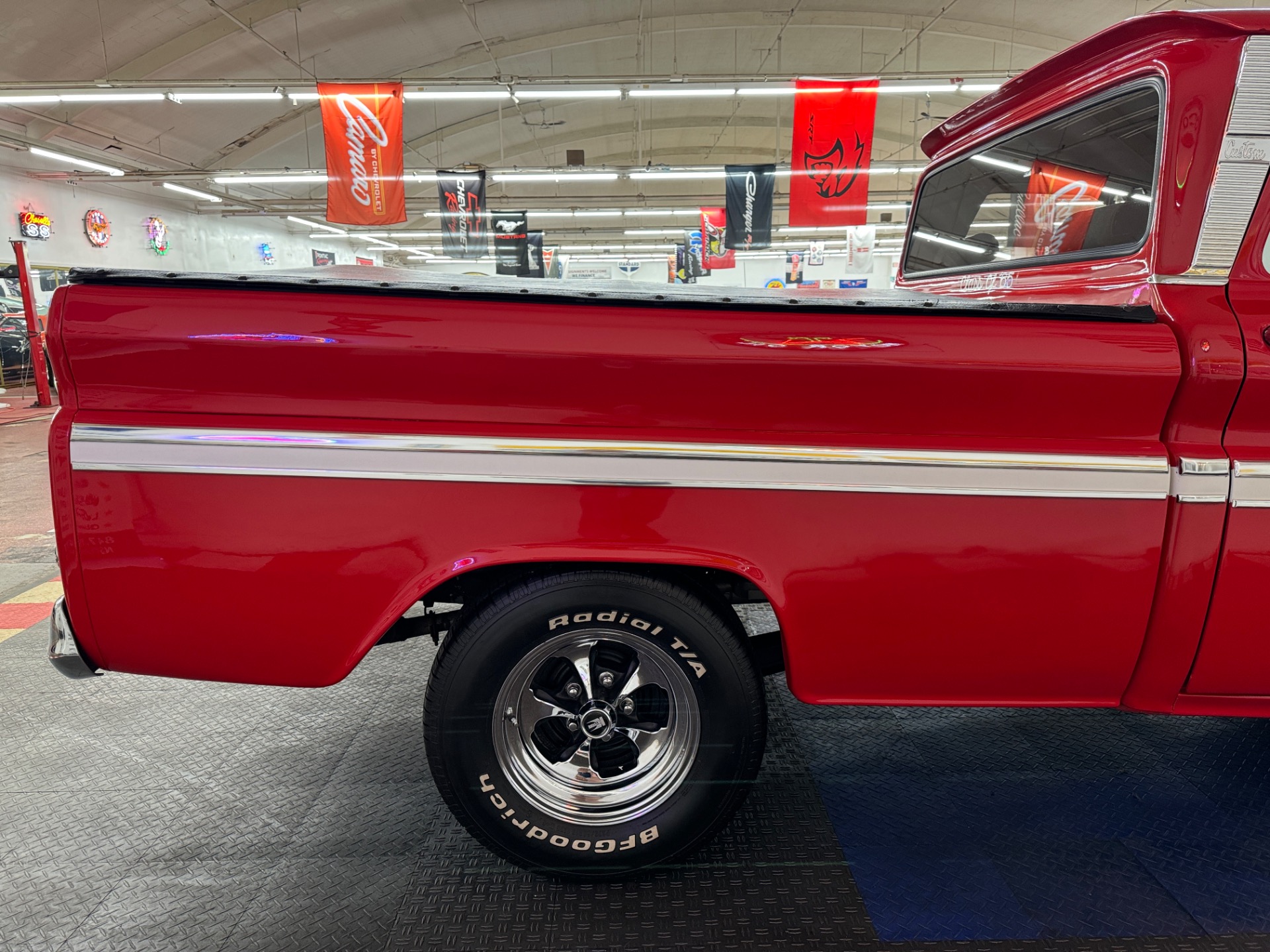 1965 Chevrolet Pickup 23